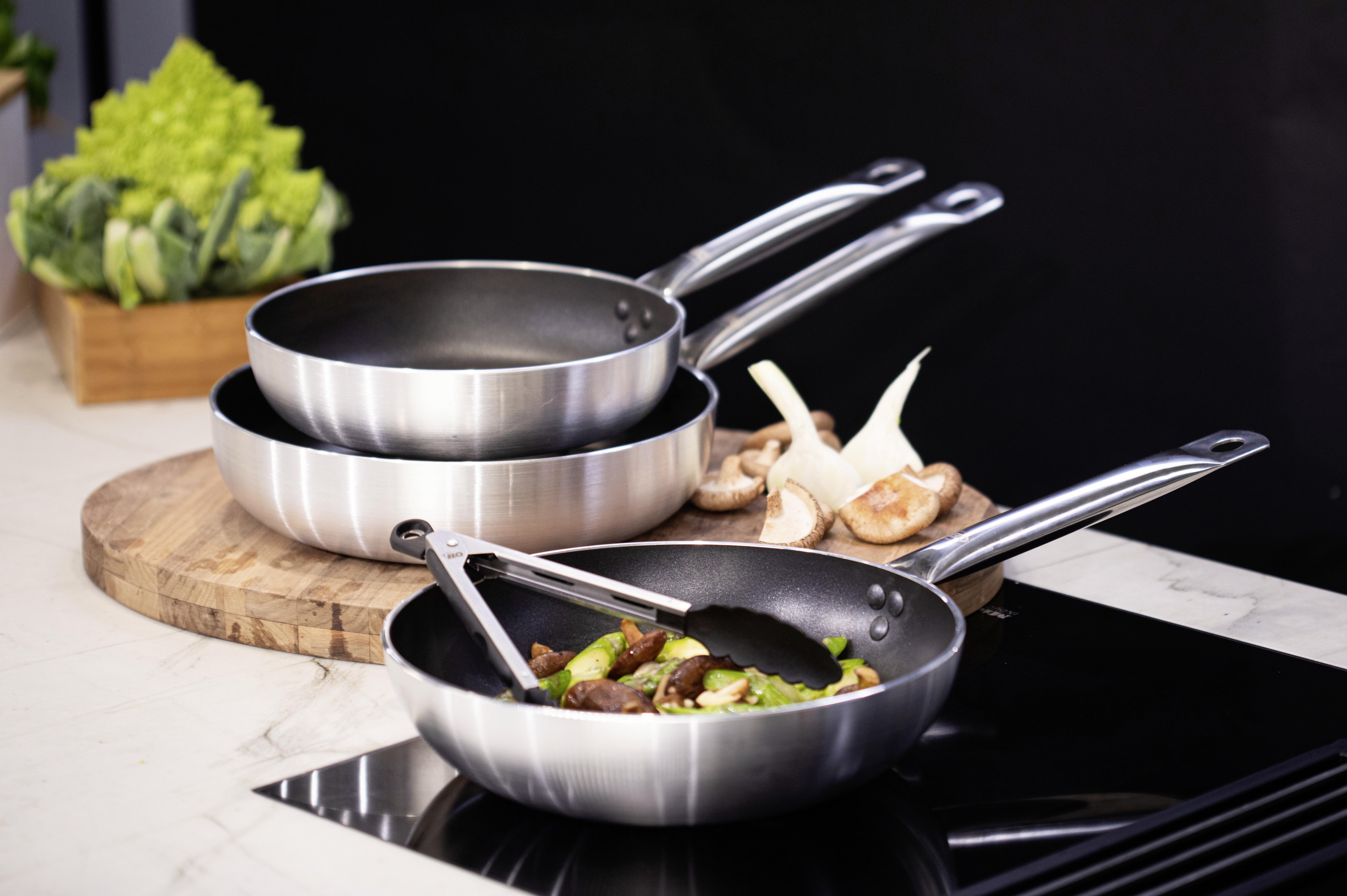 Bratpfanne Bistroline Ø 25 Cm Antihaftbeschichtet - Silberfarben/Schwarz, Basics, Metall (25/5cm)