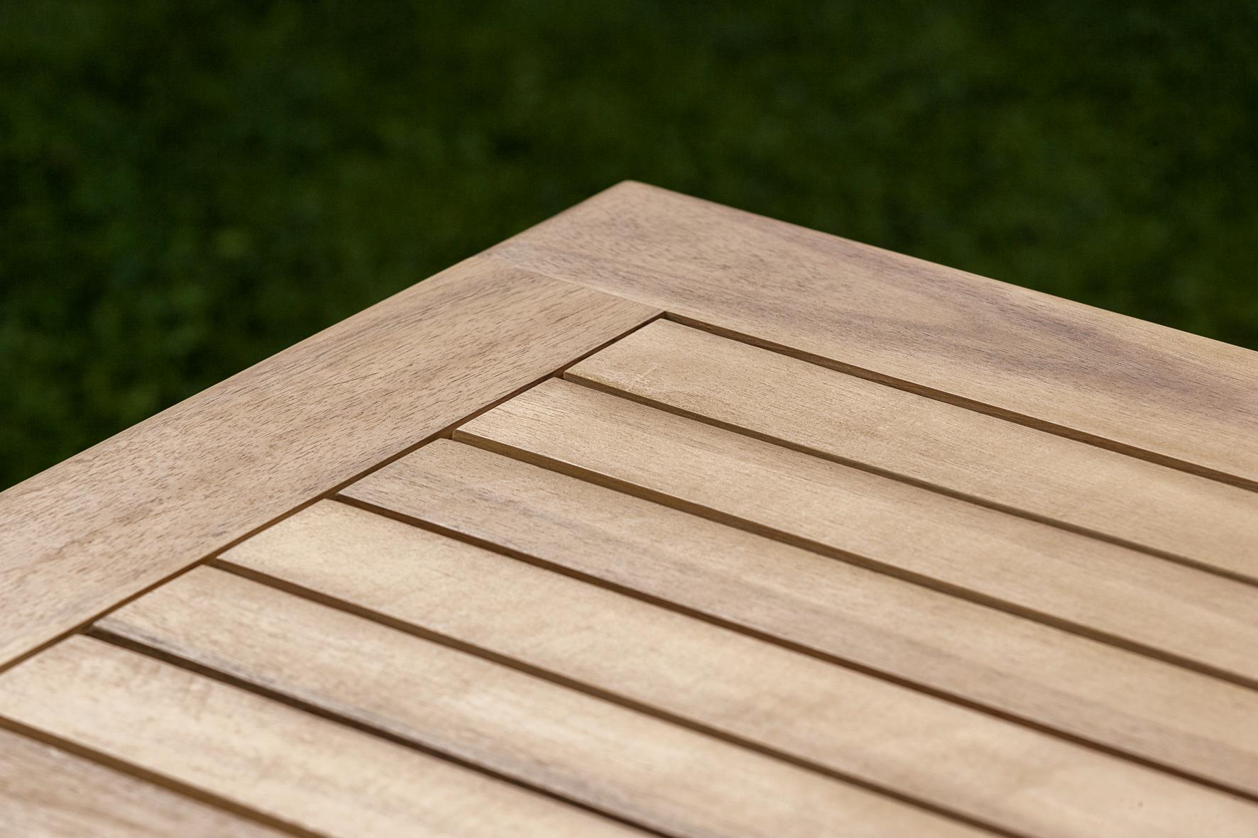 Gartentisch PARAIBA aus Akazie in Natur ausziehbar Milieu Detail