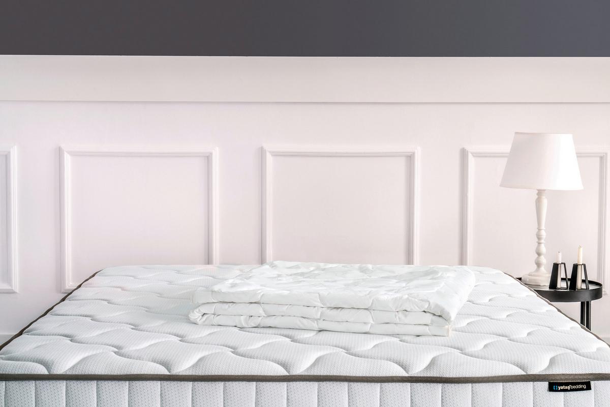 Bettdecke Cotton - Weiß, Basics, Textil (155/220/4cm) - Yatas