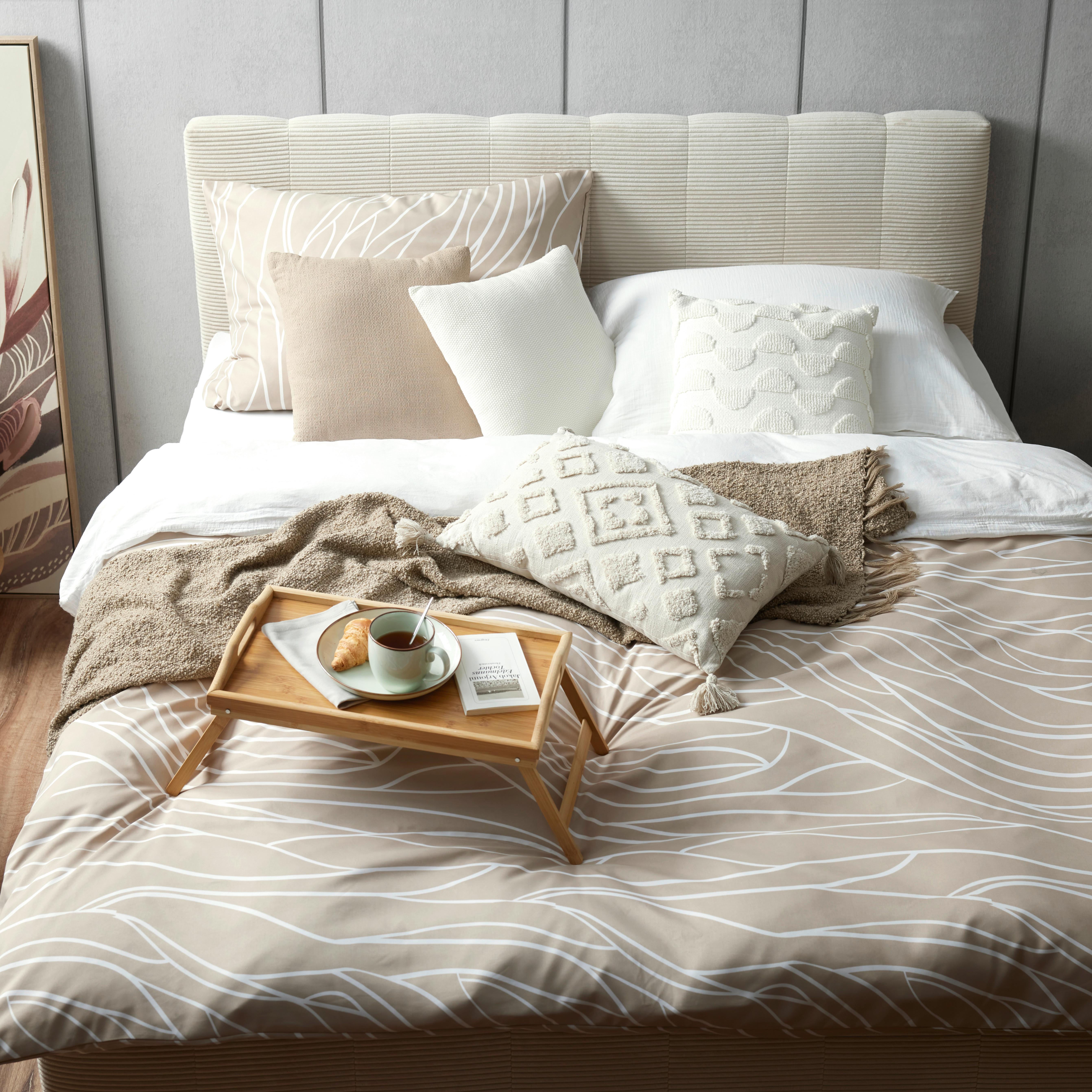 Dekoračný vankúš Allegra, 45/45cm, biela - biela, Lifestyle, textil (45/45cm) - Mömax