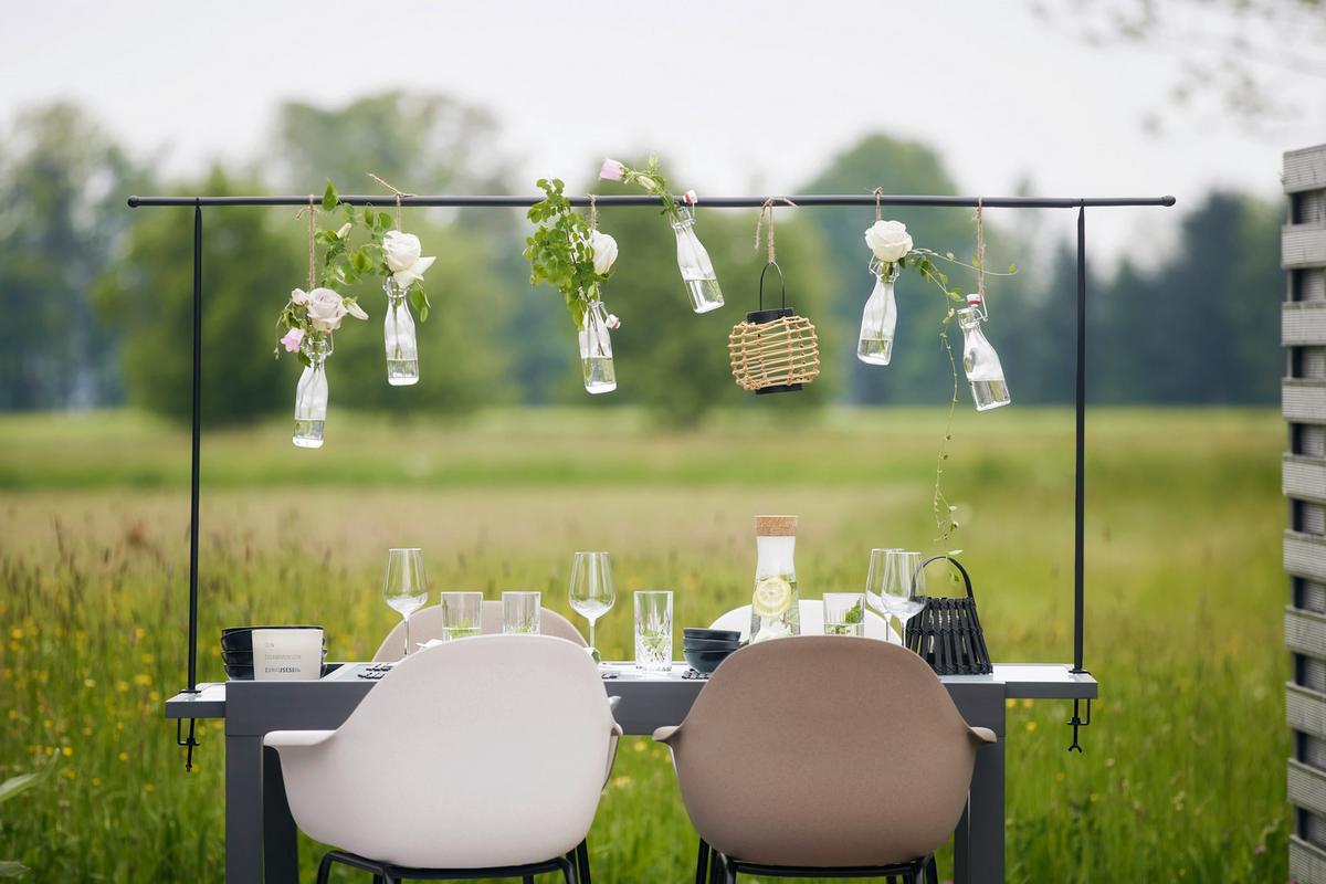 DEKORAČNÁ KONŠTRUKCIA NA STÔL RACK - čierna, Modern, kov (90/140cm) - Modern Living