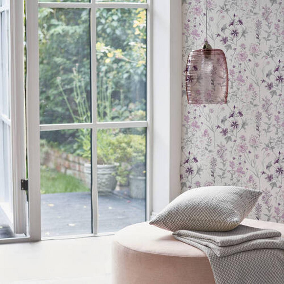 Vliestapete Wild Meadow Pale Iris - Lila, Basics, Papier/Kunststoff (52/1000cm)