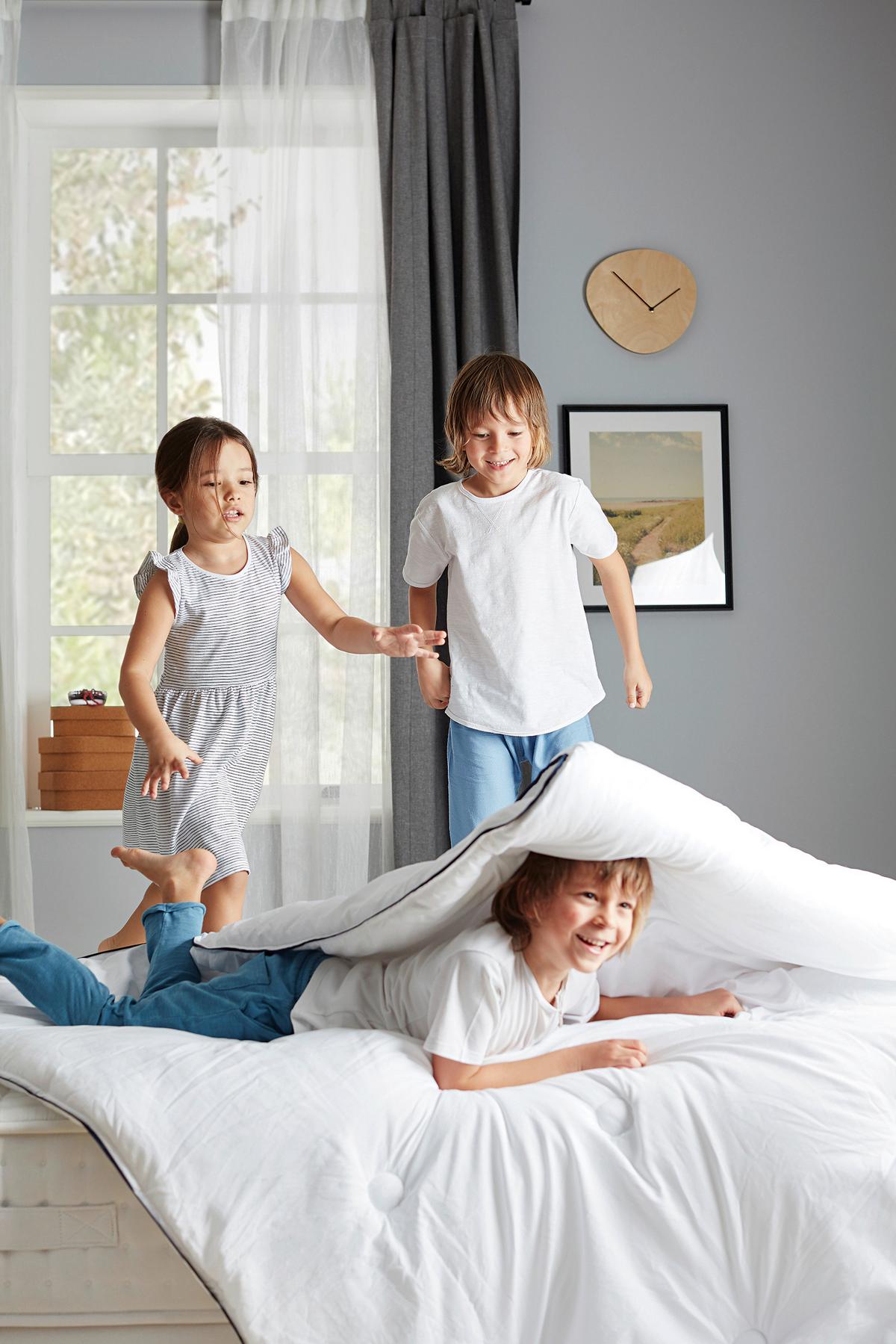 Bettdecke Dacron Microfiber Normal 200x200x7 Cm - Weiß, Basics, Textil (200/200/7cm) - Yatas