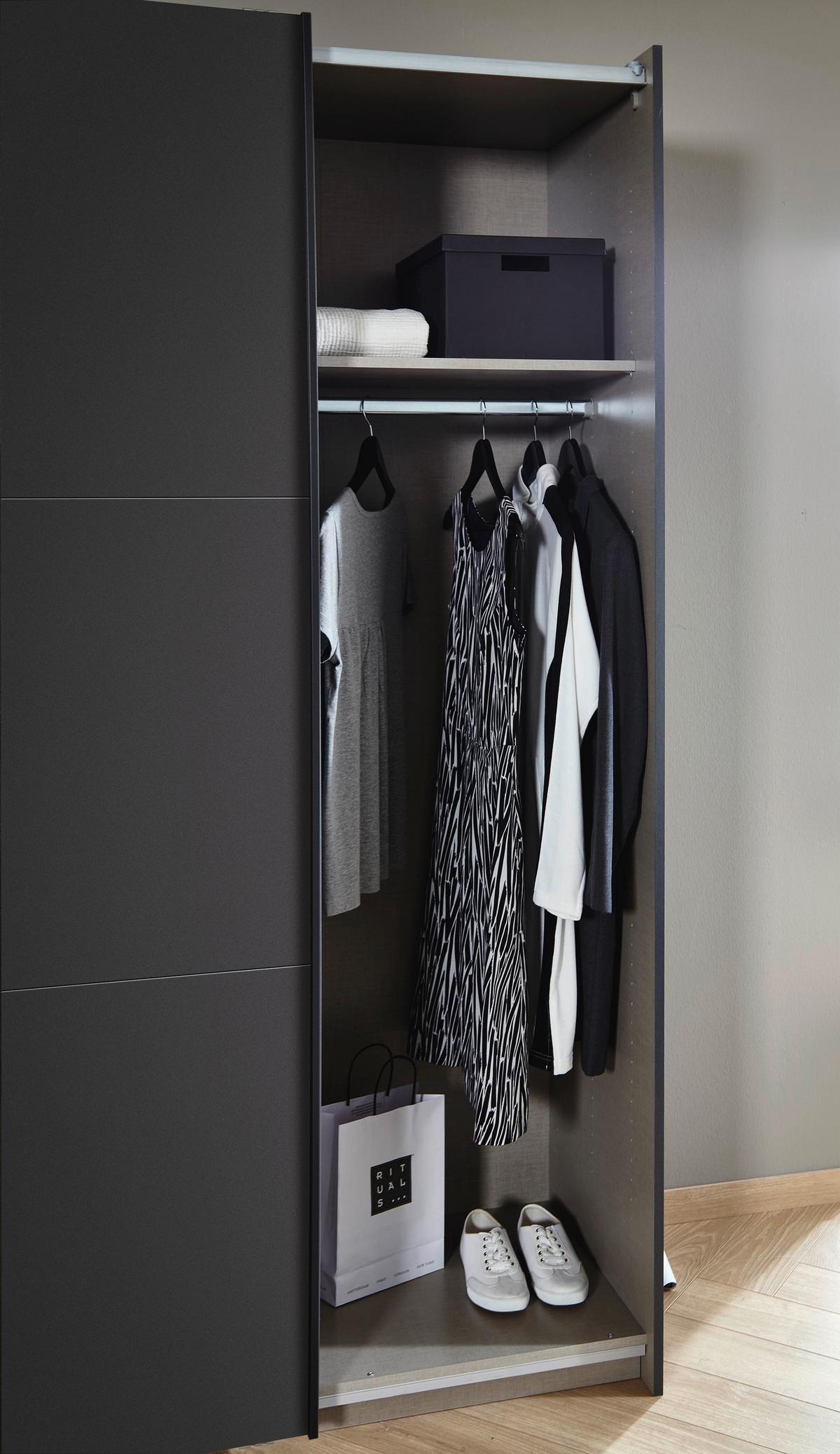 Schwebetürenschrank Stoke Grau B: 131 cm - Grau, MODERN, Holzwerkstoff (131/210/59cm) - Rauch Möbel