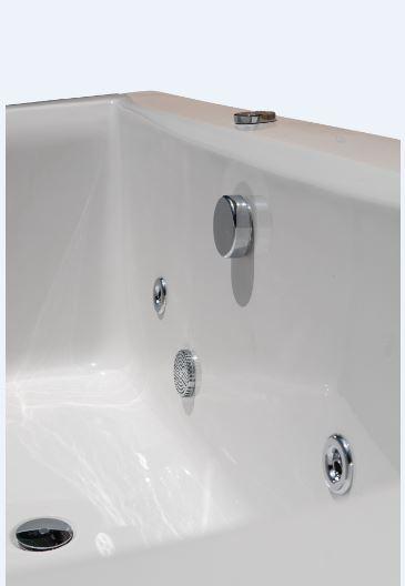 Whirlpool mit fünf Massagedüsen