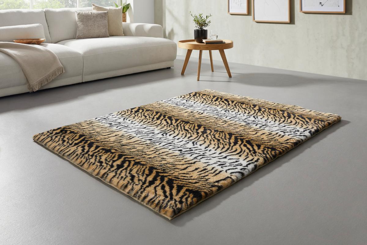 FELLTEPPICH Tiger, 100% Polyester - Hellgelb/Schwarz, ROMANTIK / LANDHAUS, Textil (120/160cm) - James Wood