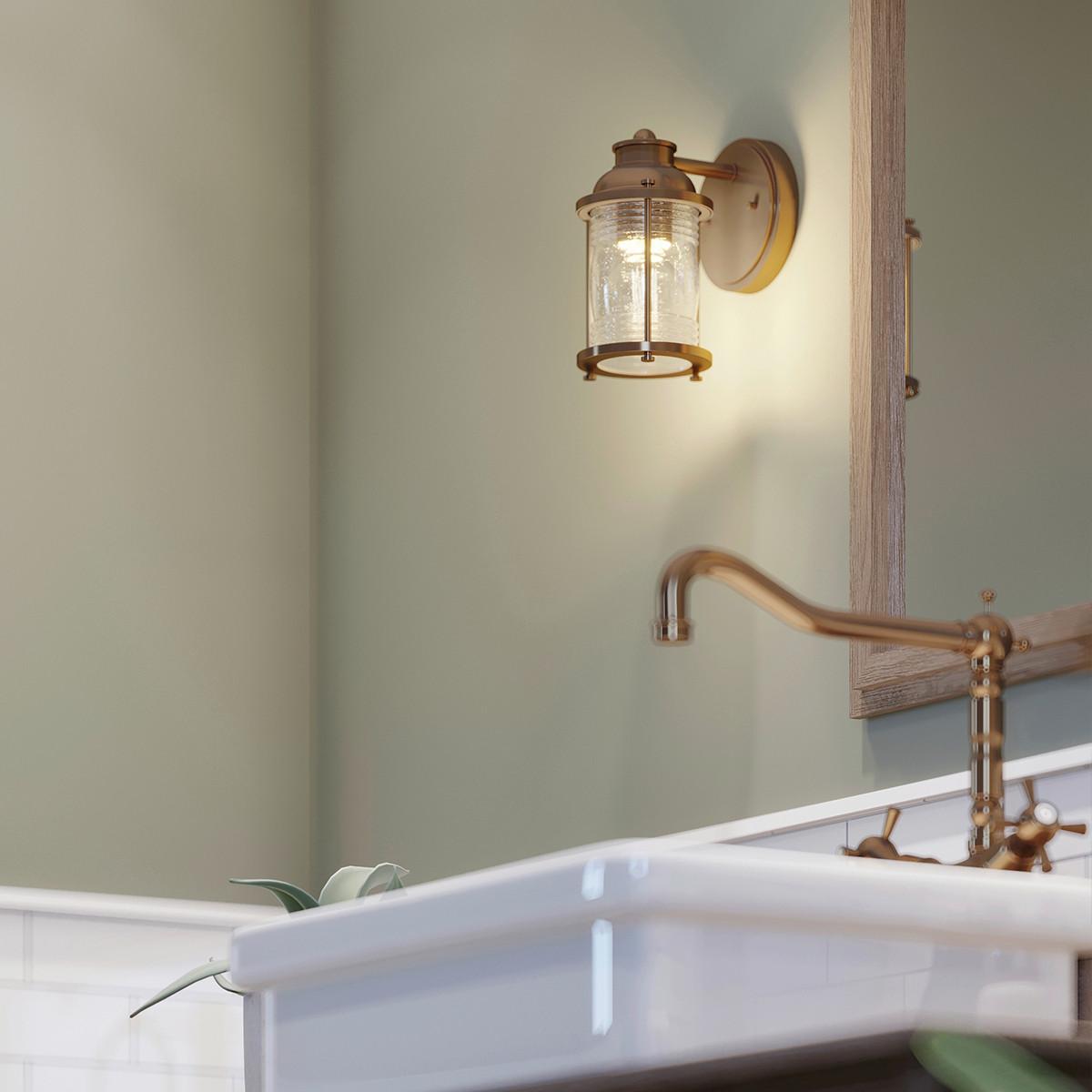 Badezimmer-wandleuchte Qn-Ashlandbay1-Nbr-Bath - Messingfarben, KONVENTIONELL, Glas/Metall (20,6/12,7/16,9cm) - Elstead Lighting