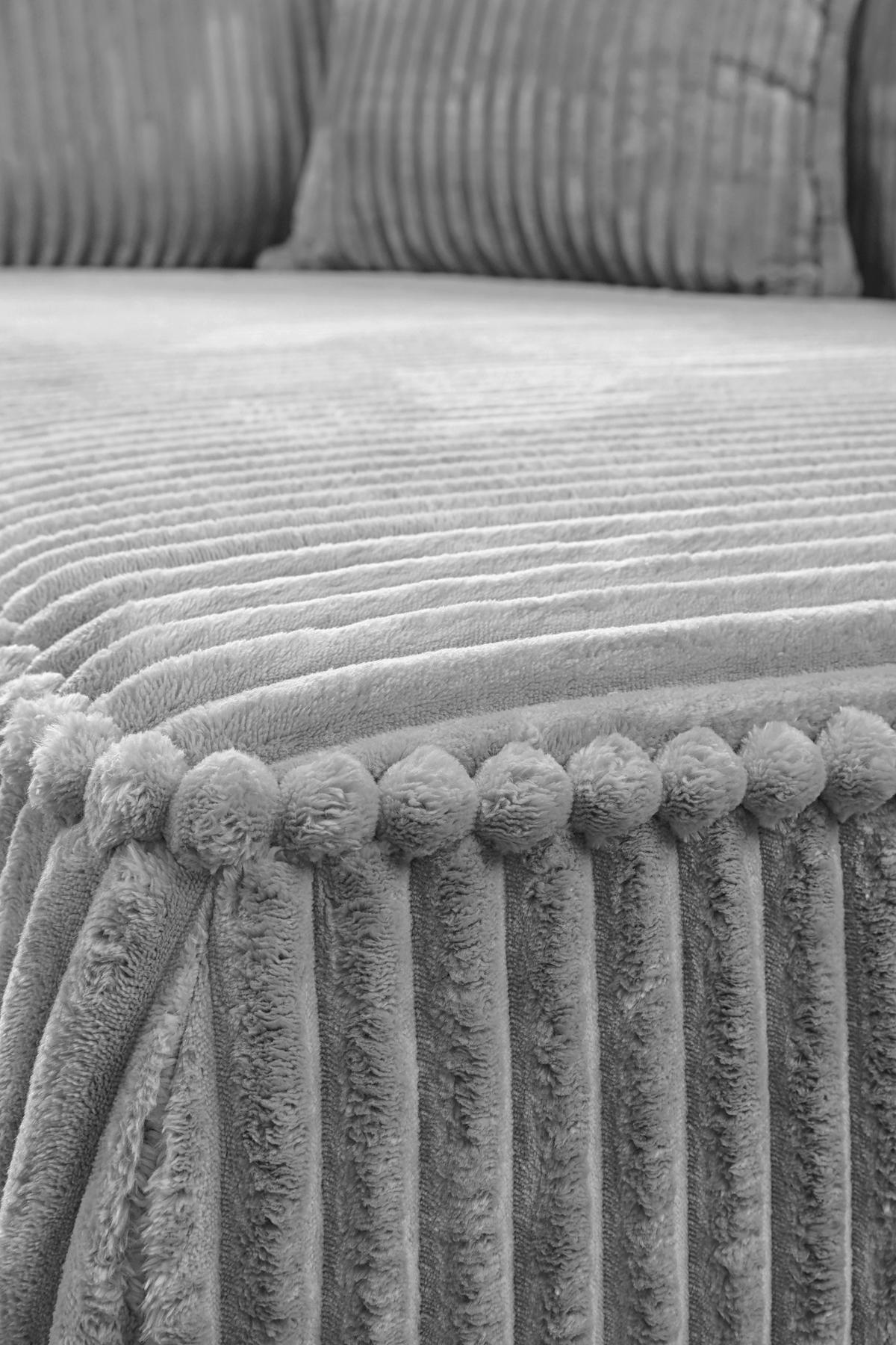 Sofa Modena Inkl. Kissen Hellgrau, B: 223 Cm - Hellgrau/Schwarz, Design, Textil (223/95/121cm) - MID.YOU