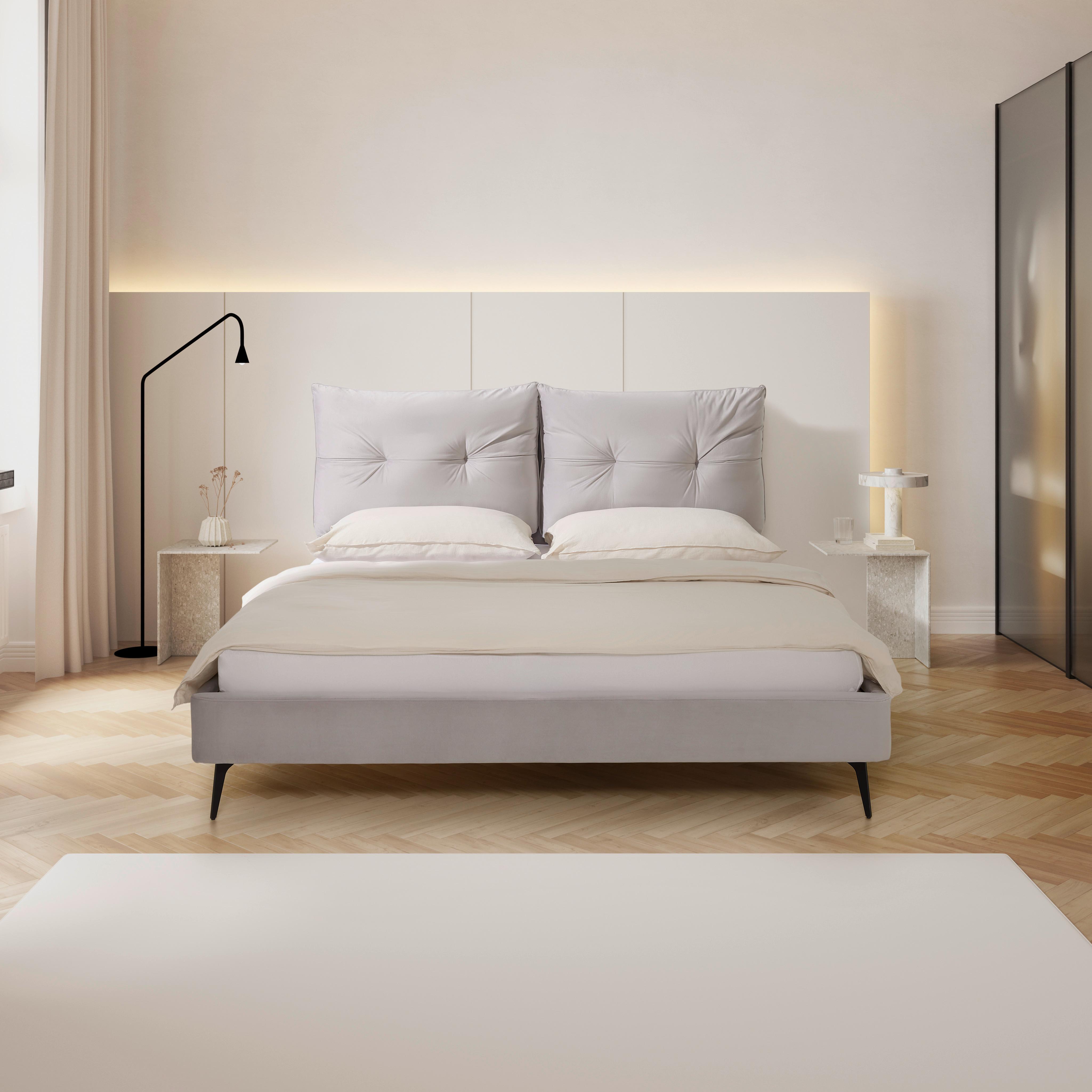 Čalúnená posteľ MALEA 180x200 cm, svetlosivá - čierna/prírodná farba, Modern, kov/drevo (180/200cm) - Bessagi Home