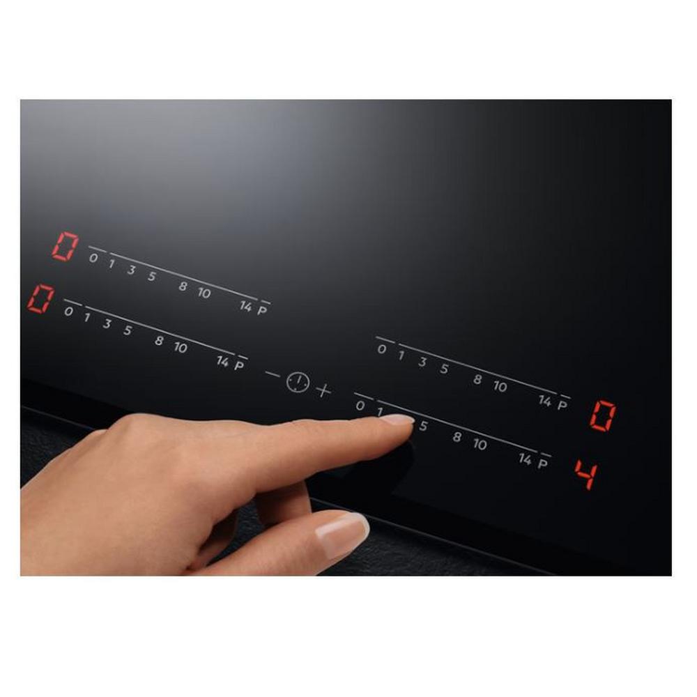 Fotografia produktu: Indukčná varná doska AEG Ike64471Fb, čierna, 56 cm, 4,4 cm, 49 cm