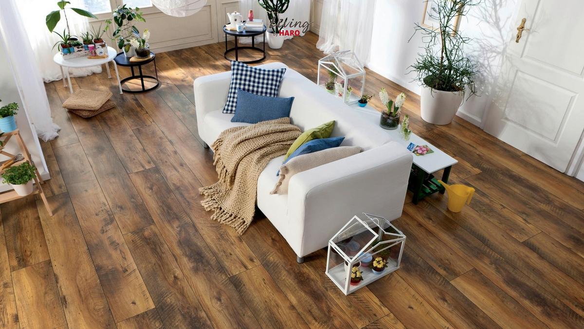 Laminatboden Eiche Fattoria Landhausdiele Stärke 8mm - Eichefarben/Dunkelbraun, Natur, Holzwerkstoff (220/24,3/0,8cm) - Living by HARO