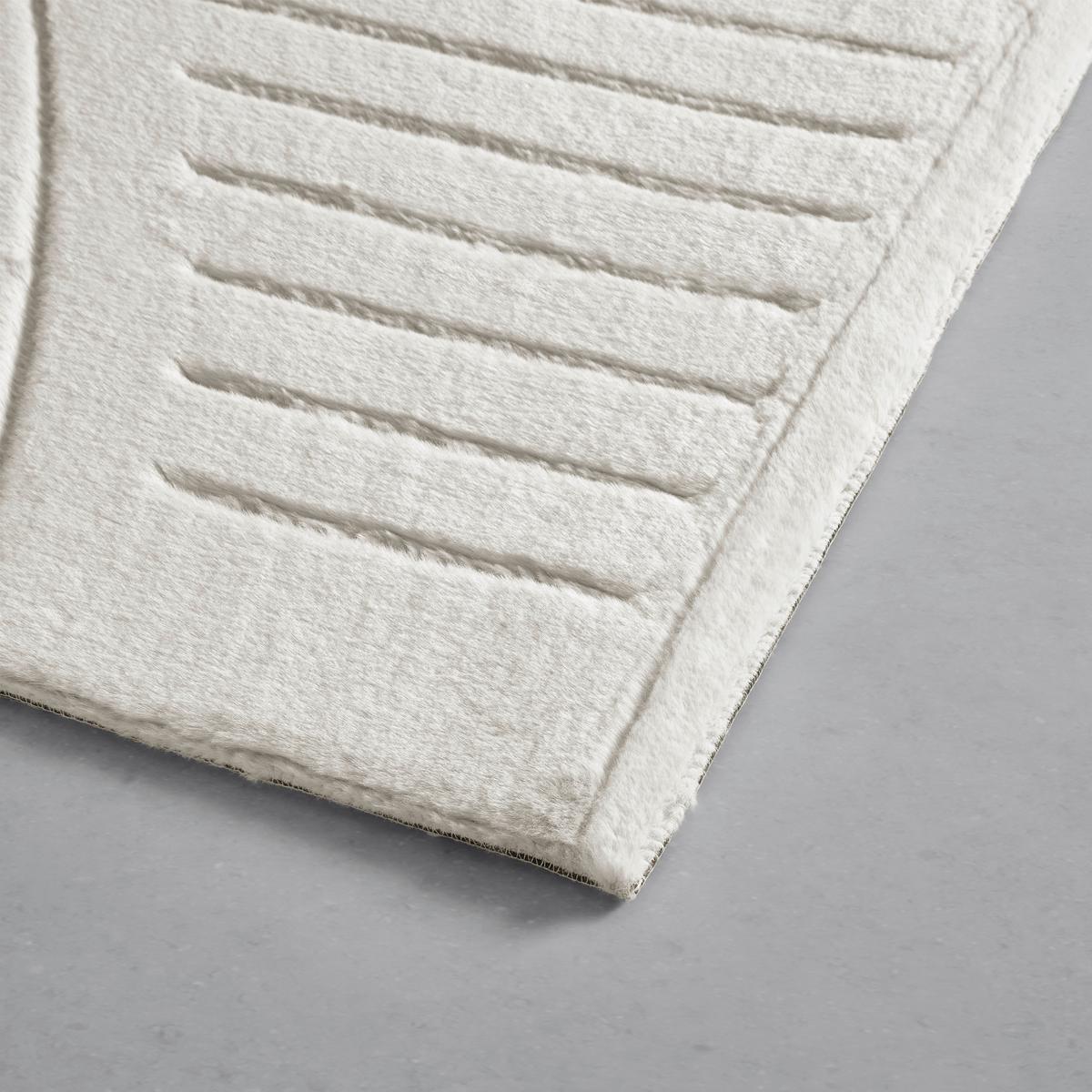 UMELÁ KOŽUŠINA BELLA - krémová, Modern, textil (100/155cm) - Mömax