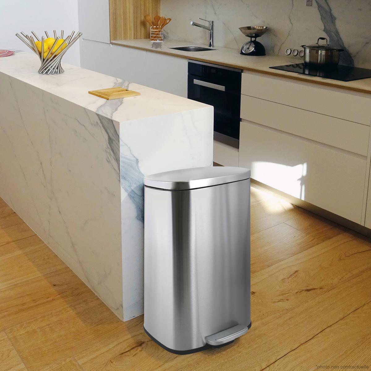 Treteimer Akira 30l Silberf. Metall Lbh: 34,3x23,5x62,9 Cm - Silberfarben/Schwarz, Basics, Kunststoff/Metall (34,3/23,5/62,9cm) - Spirella