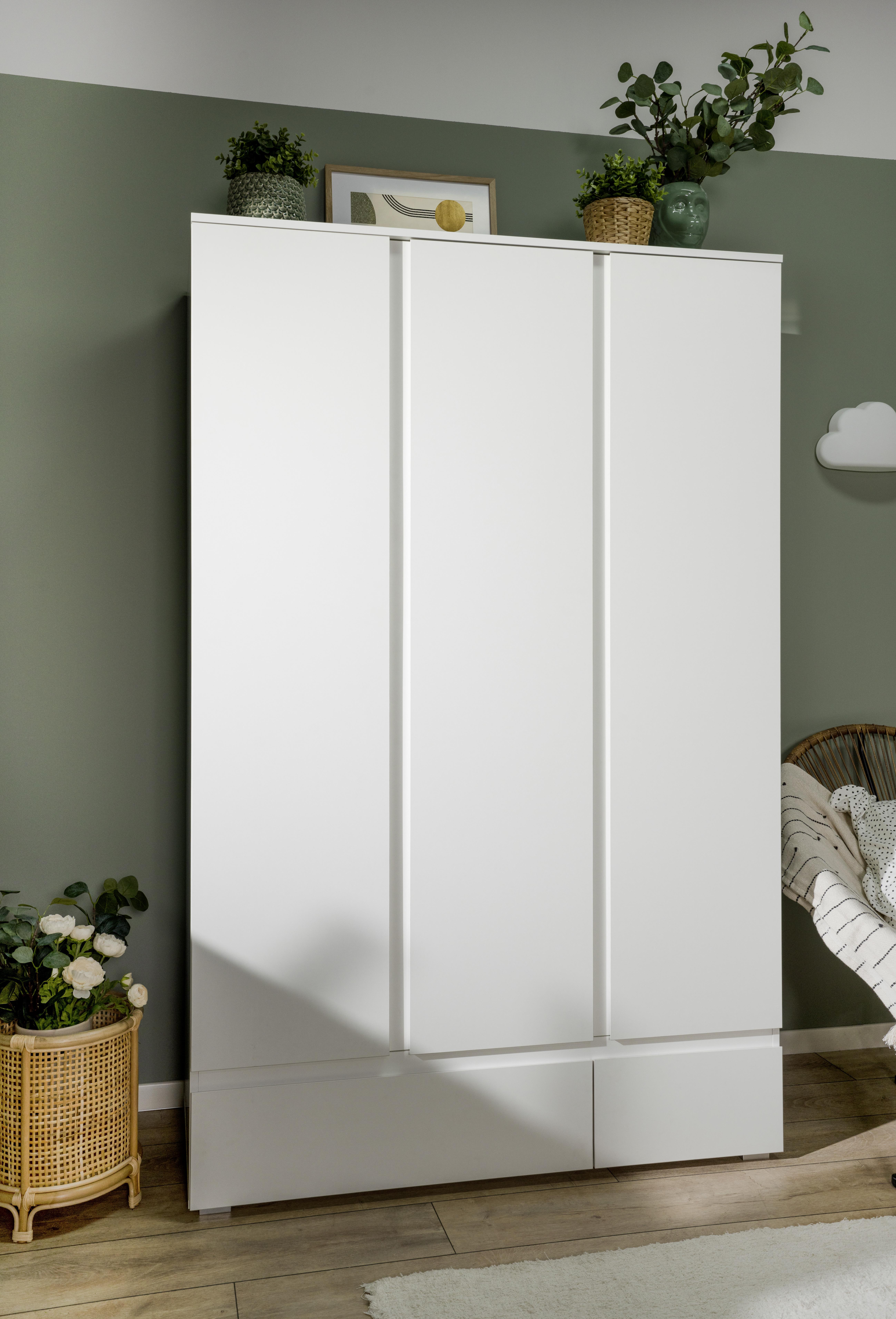 Drehtürenschrank in Weiß