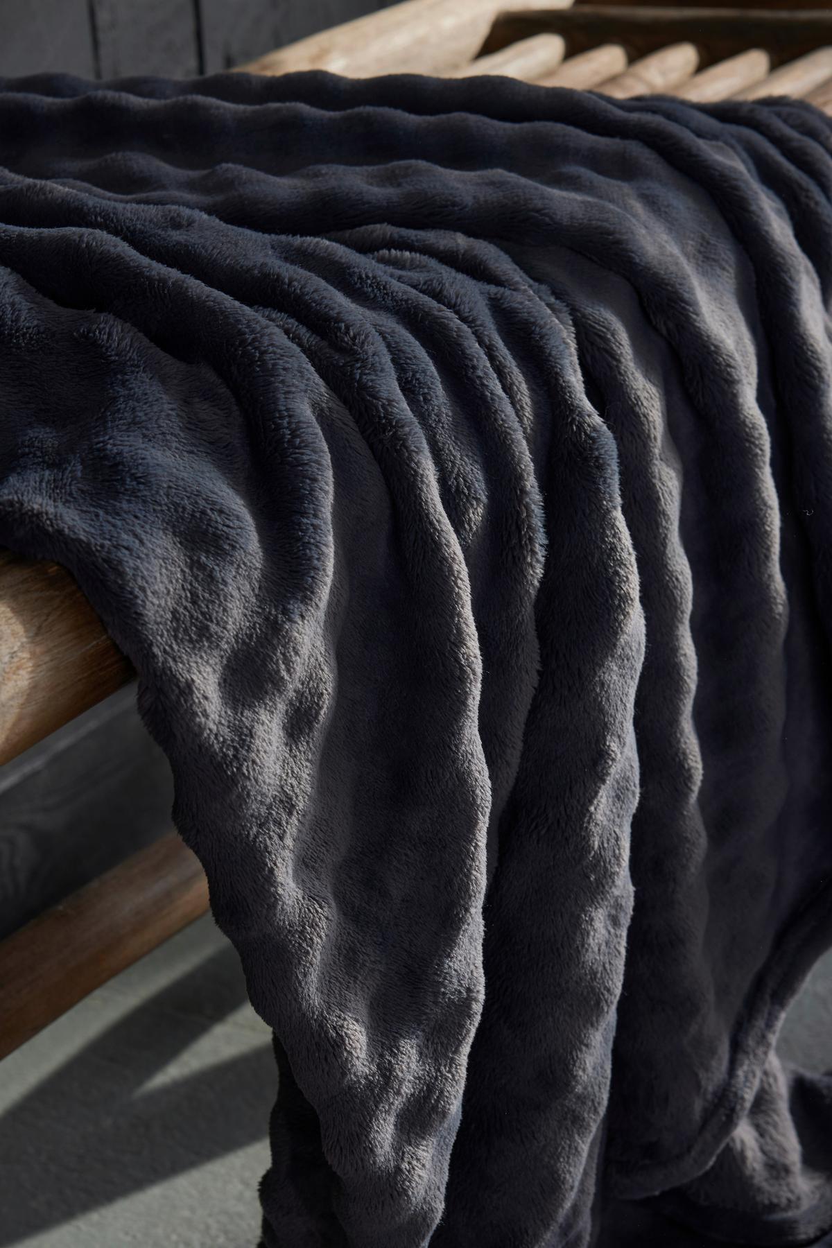 MÄKKÁ DEKA CHARCOAL - čierna, Modern, textil (180/220cm)