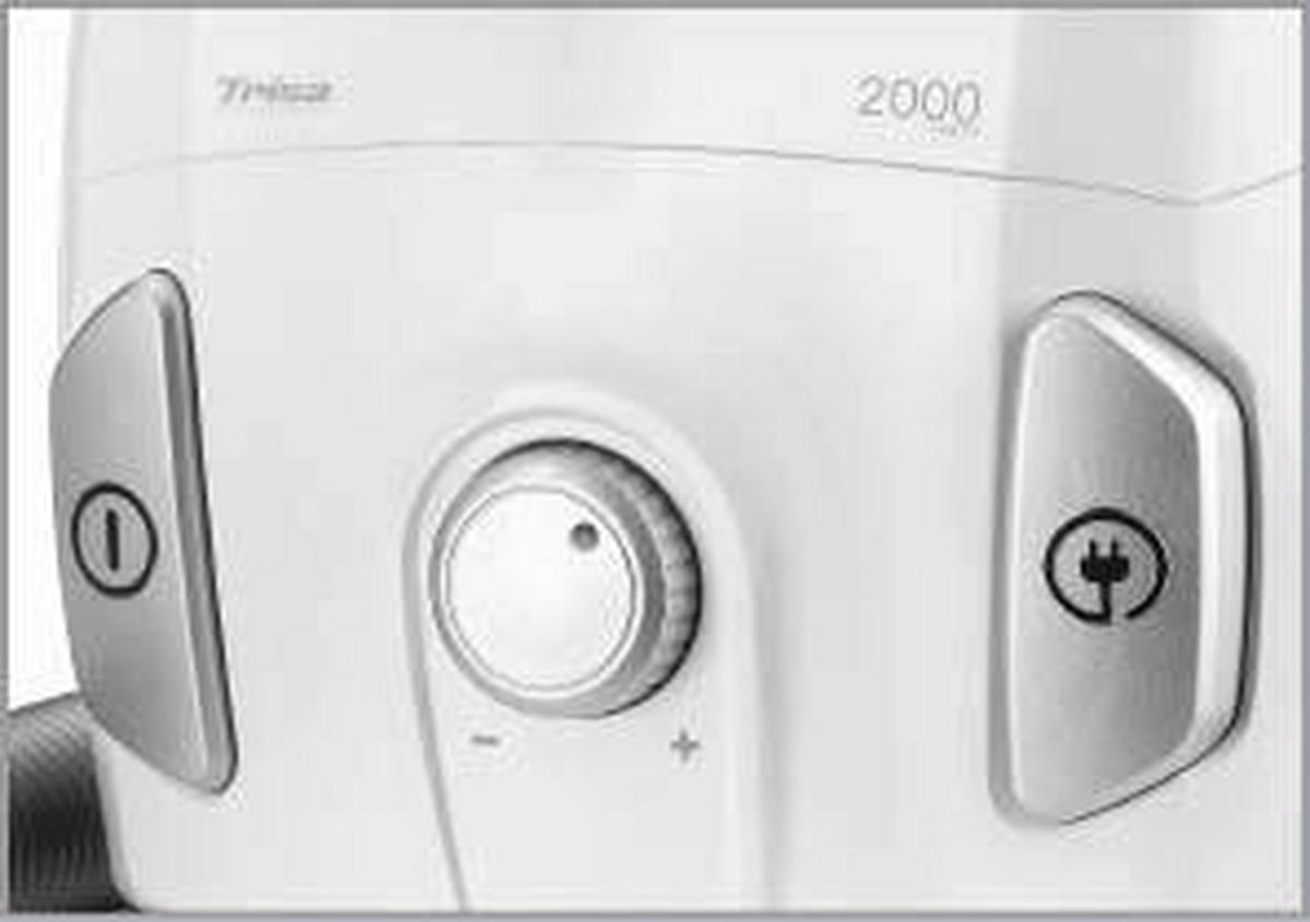 Staubsauger mit Beutel, Möbelbürste + Bodendüse 700 W - Weiß, MODERN, Kunststoff (44/27/23cm) - Trisa Electronics