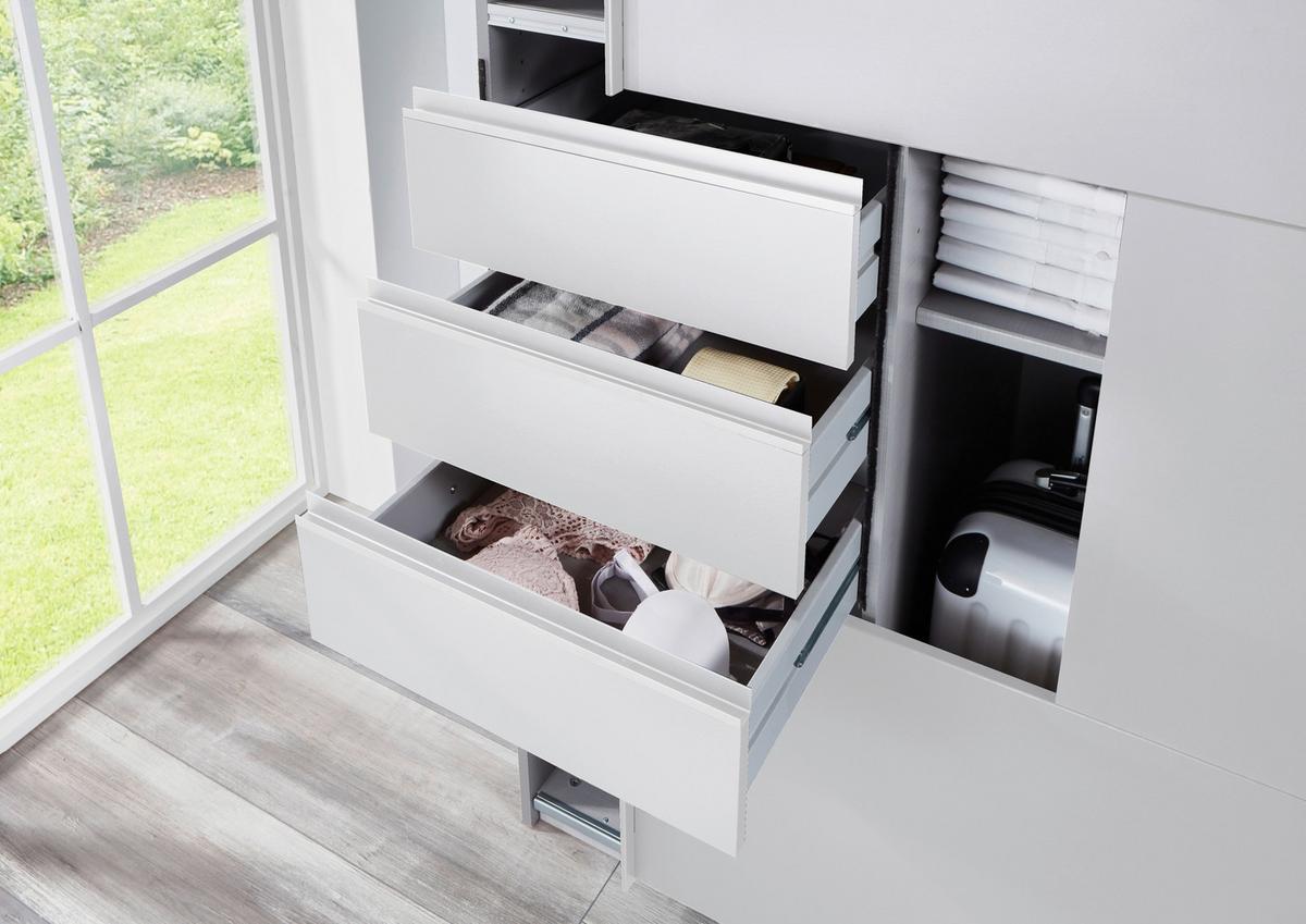 Skriňa s posuv. dverami SAIGON biela/zrkadlo š. 270 cm - biela/strieborná, Konventionell, kov/kompozitné drevo (270/208/64cm) - Premium Living