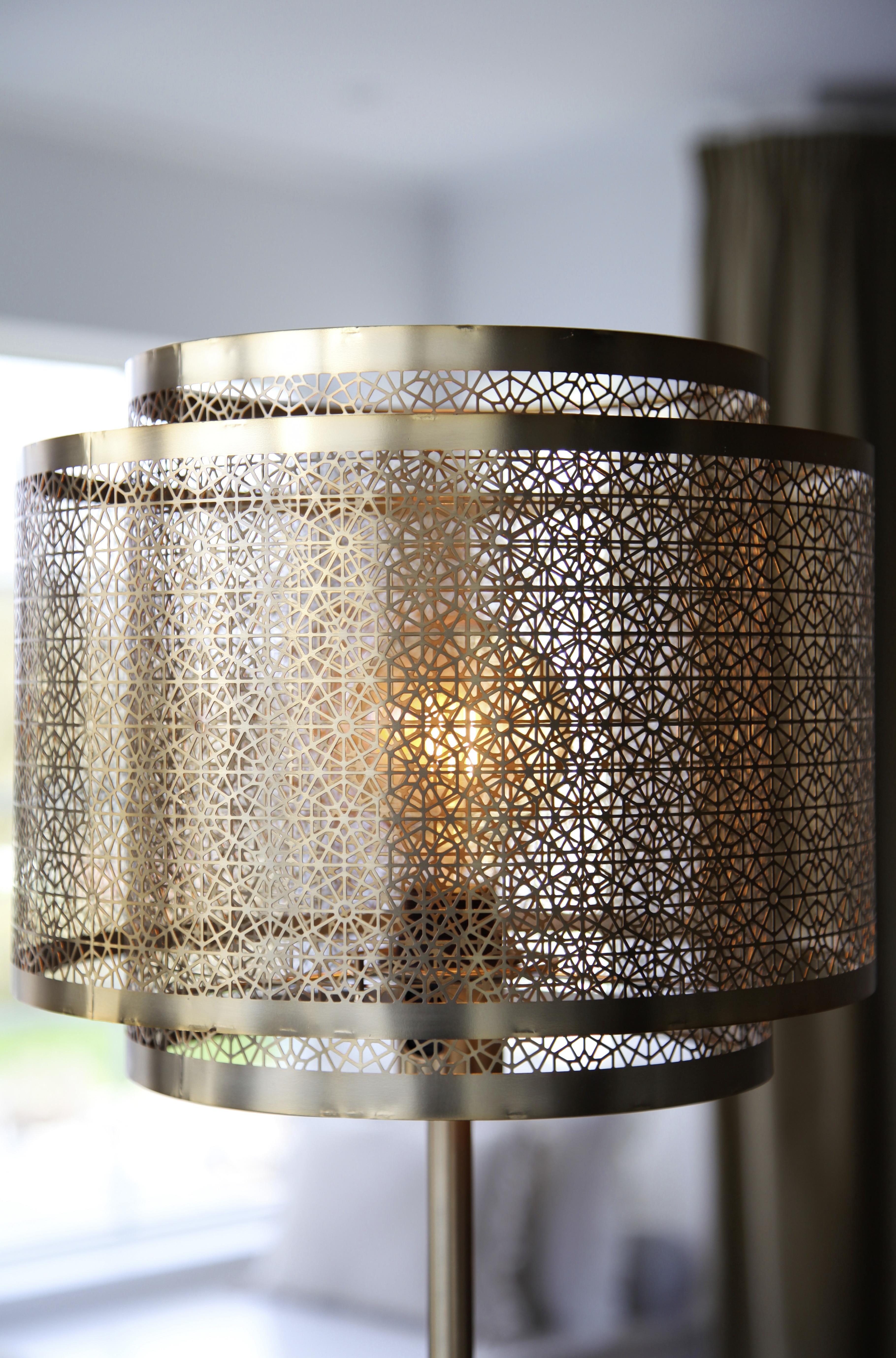 Stehlampe Hermine Messingfarben Gemustert - Messingfarben, LIFESTYLE, Metall (35/157cm) - By Rydéns