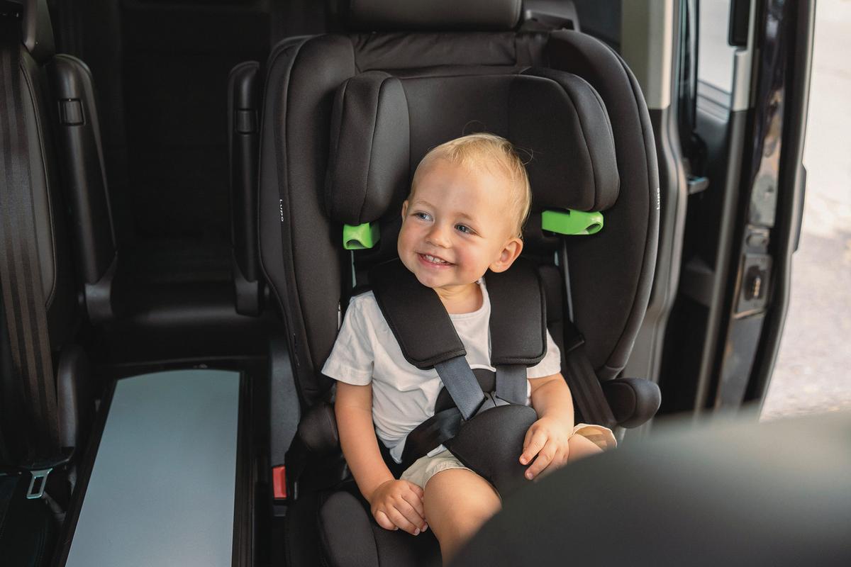 Kinderautositz Lupo I-Size - Schwarz, Basics, Kunststoff/Textil (44/62/48cm) - Osann