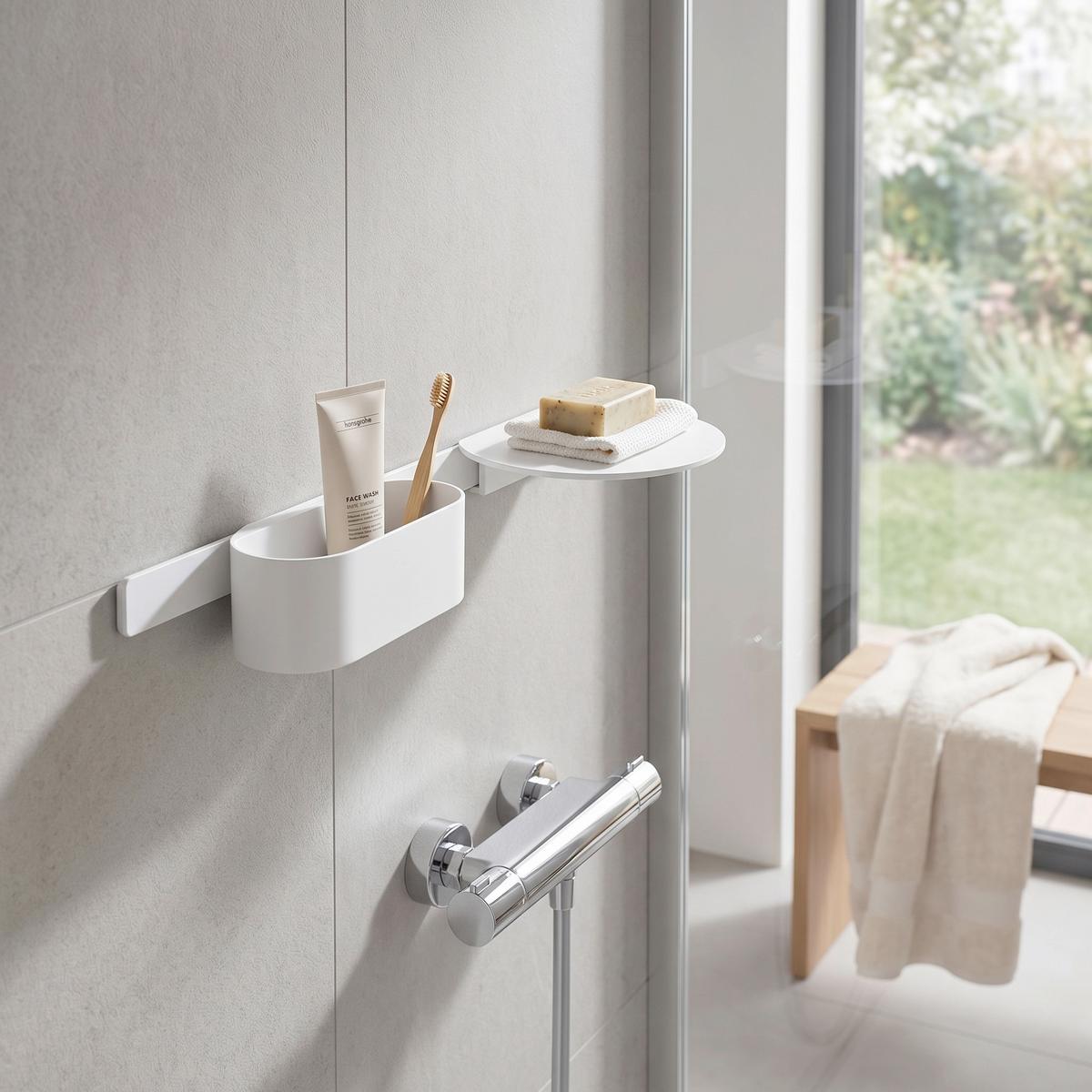 Duschablage kleben Wallstoris Kunststoff B: 101 cm, weiß - Weiß, Basics, Kunststoff (101/19,1/9cm) - Hansgrohe