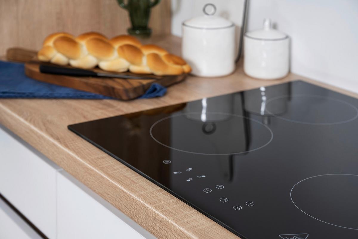 Küchenzeile Premium mit Geräten 380 cm Weiß/Eiche Dekor - Eichefarben/Weiß Hochglanz, Basics, Holzwerkstoff (380cm) - Respekta