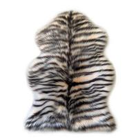 UMELÁ KOŽUŠINA Tiger, 90/60cm - béžová, Basics, textil (90/60cm) - Modern Living