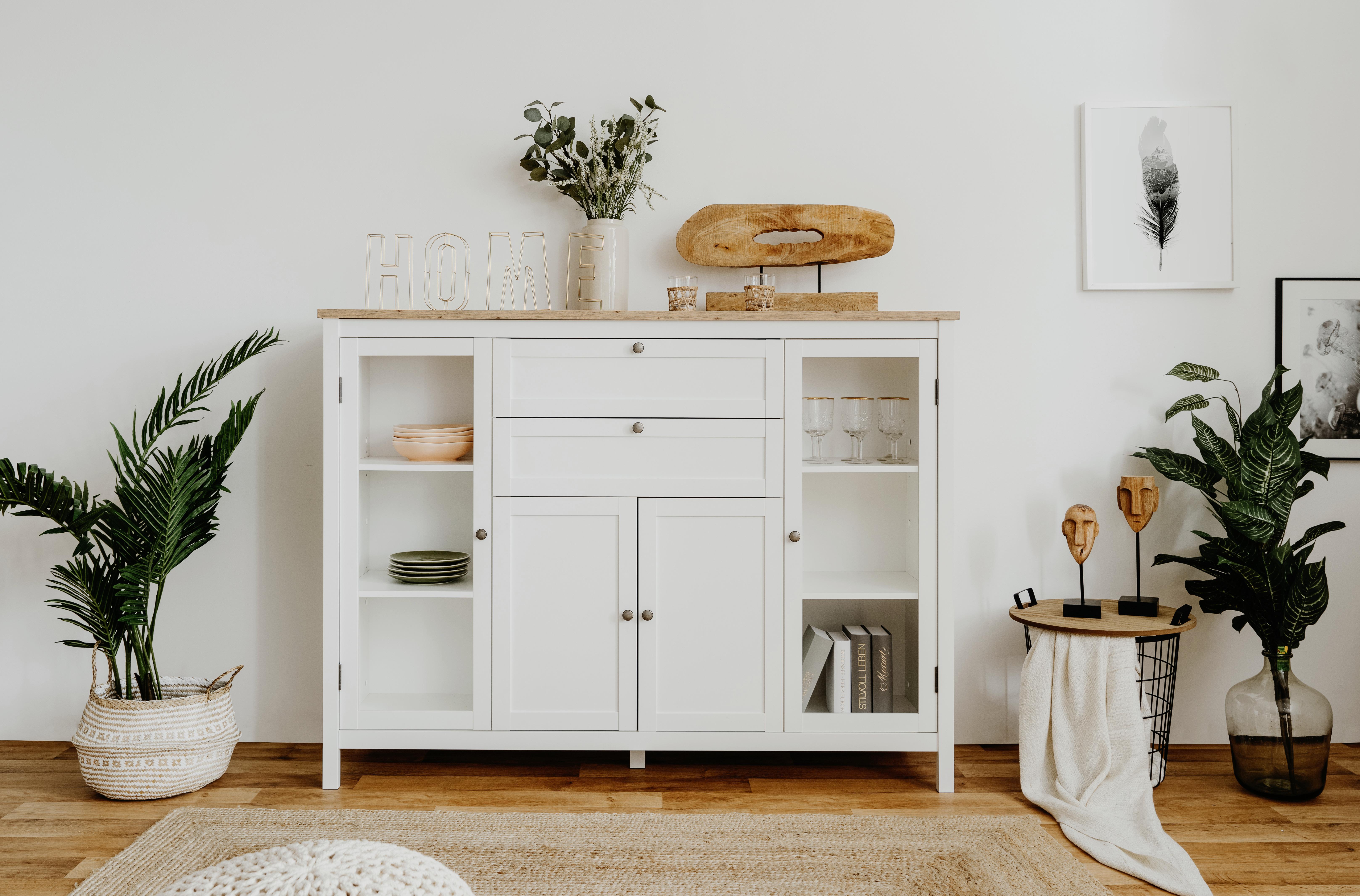 Kleinmöbel im Landhausstil mit viel Stauraum