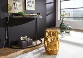 Beistelltisch Jada aus getriebenem Aluminium in Goldfarben