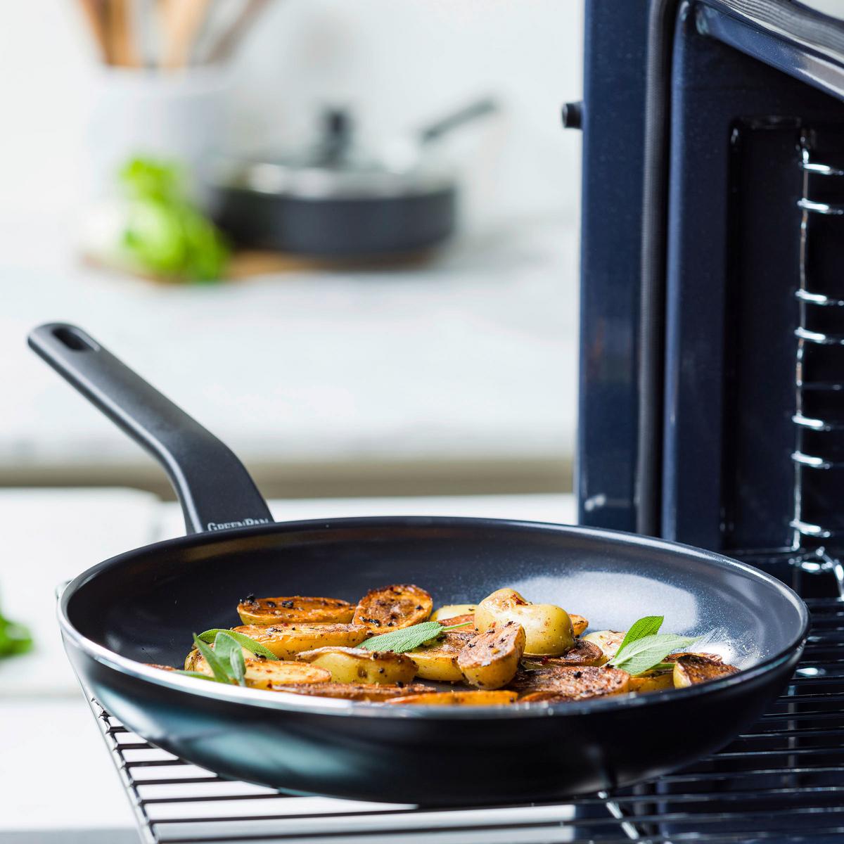 Pfannenset Essence 2-Teilig Schwarz D: 20/28 cm - Schwarz, Basics, Kunststoff/Metall (20 & 28cm) - GreenPan