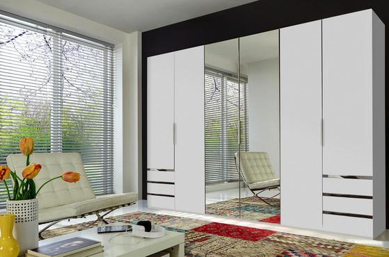 Moderne Aufbewahrung mit Gemütlichkeitsfaktor dank des stylischen Kleiderschrankes LEVEL. Sechstüriger Kleiderschrank in Weiß mit Schubladen und Spiegel