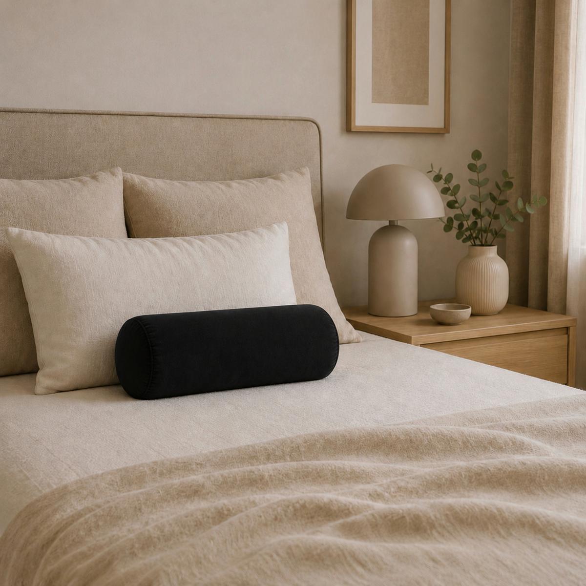 Henger Alakú Nyakpárna Franzi - fekete, Modern, textil (15/40cm) - Luca Bessoni