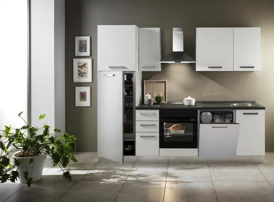 Kompakte Küchenzeile mit Elektrogeräten Kompakte Küchenzeile mit Elektrogeräten