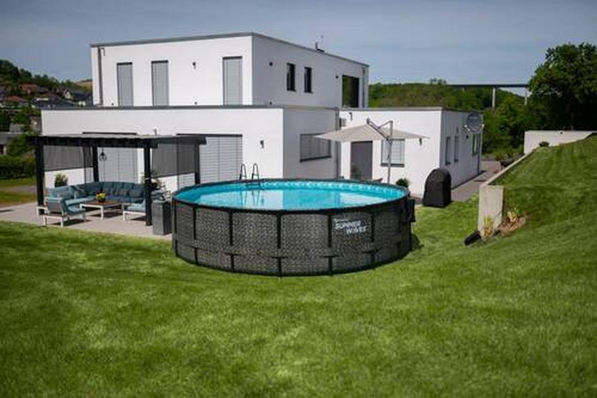 Aufstellpool Rund mit Leiter D: 549 cm - Grau, KONVENTIONELL, Kunststoff (549/132cm)
