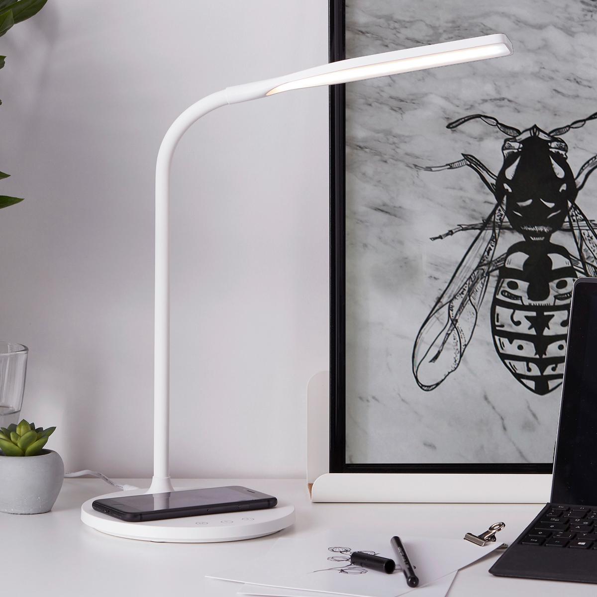LED-Schreibtischlampe Joni dimmbar Weiß Handyladefunktion - Weiß, Basics, Kunststoff (17/34/33cm) - Brilliant