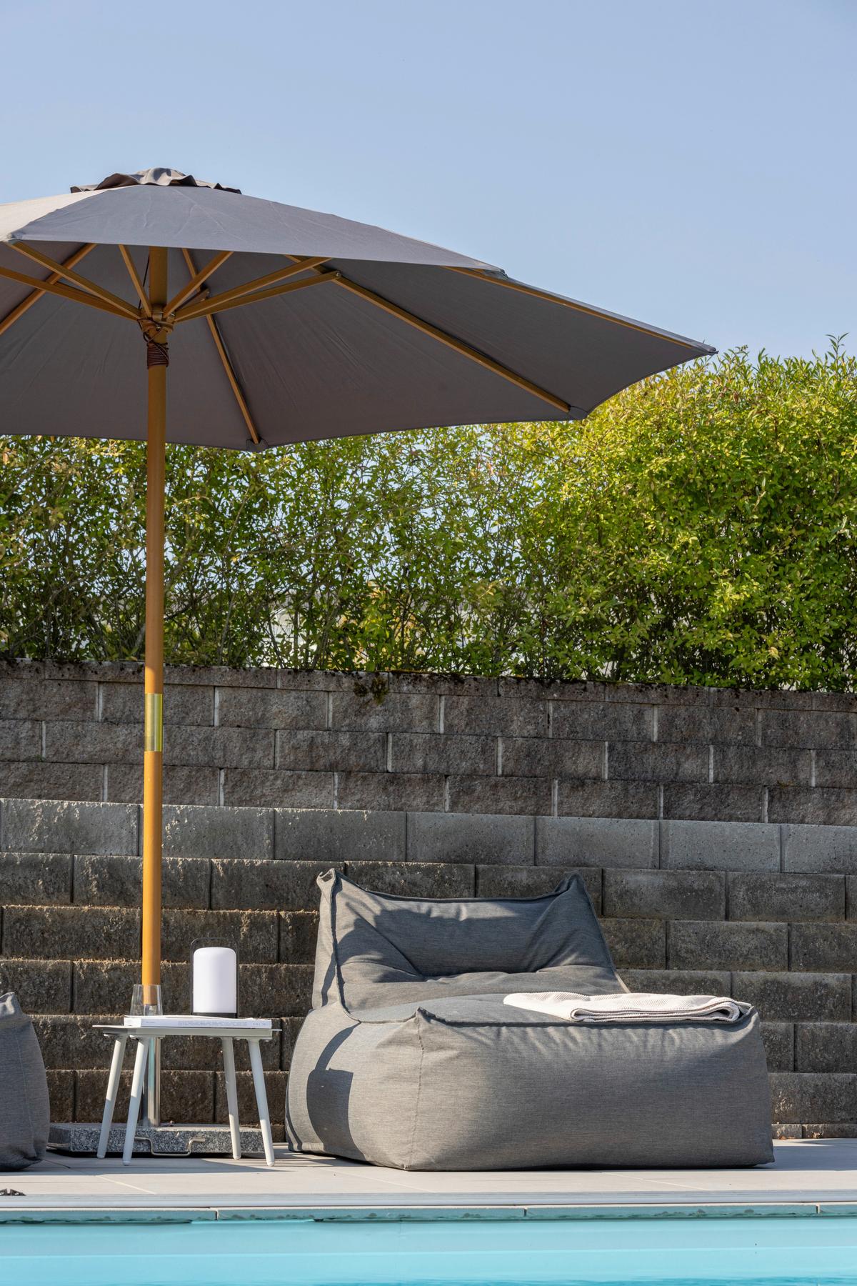 Sonnenschirm Ixos DM: 300cm H: 244cm Grau - Grau, KONVENTIONELL, Holz/Textil (300/244cm) - Gardenson