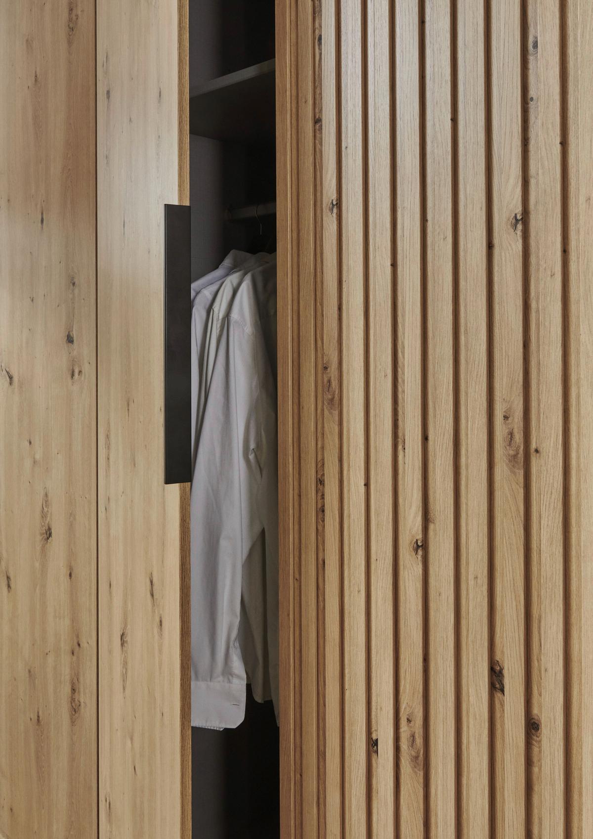 Drehtürenschrank Andorra Eiche Artisan B: 200 Cm - Eiche Artisan, MODERN, Holzwerkstoff (200/216/58cm) - MID.YOU