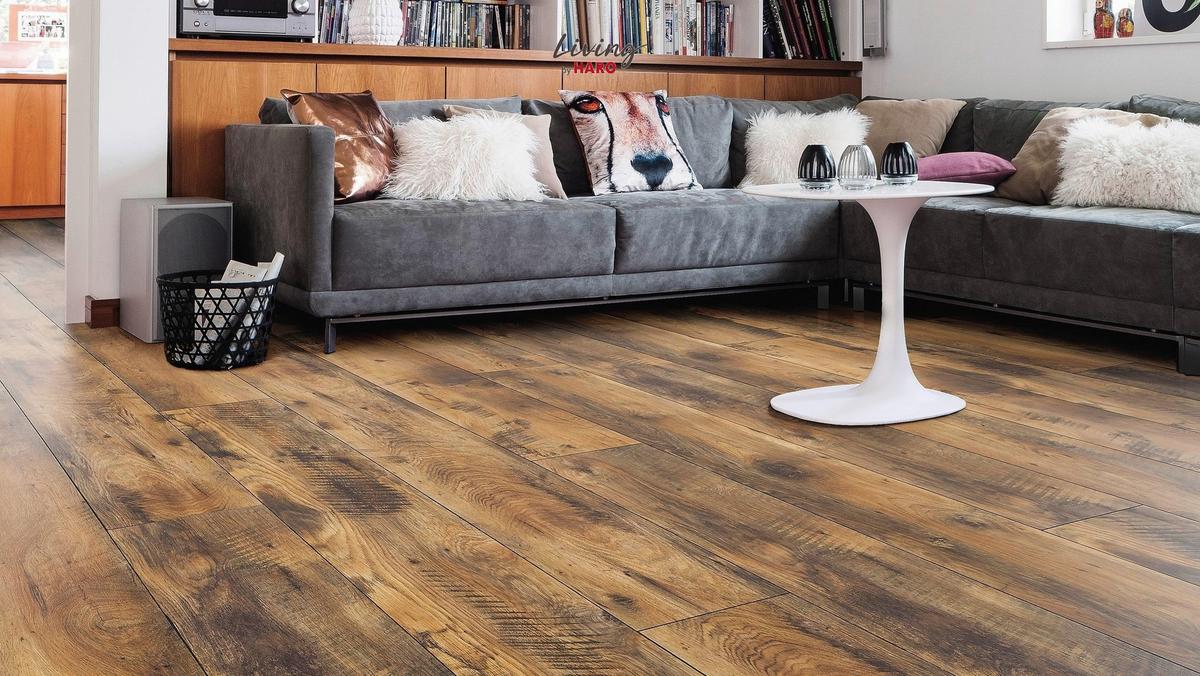 Laminatboden Eiche Fattoria Landhausdiele Stärke 8mm - Eichefarben/Dunkelbraun, Natur, Holzwerkstoff (220/24,3/0,8cm) - Living by HARO