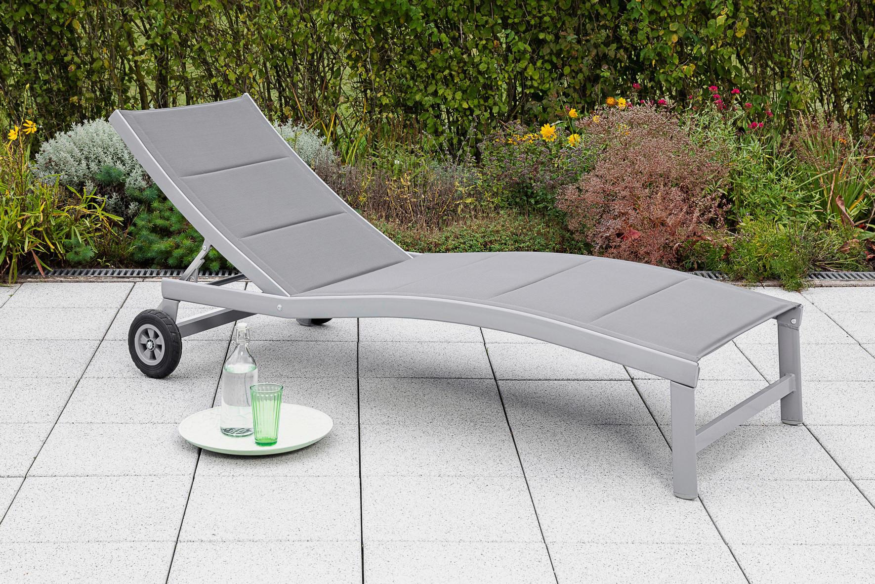 Gartenliege San Marino Metall/ Textil verstellbar mit Räder - Silberfarben/Grau, KONVENTIONELL, Textil/Metall (70/37,5/207cm) - Gardenson