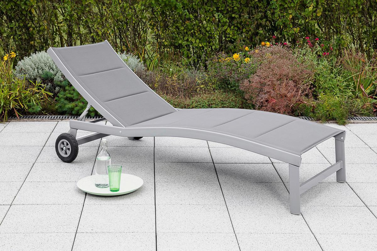 Gartenliege San Marino Metall/ Textil verstellbar mit Räder - Silberfarben/Grau, KONVENTIONELL, Textil/Metall (70/37,5/207cm) - Gardenson