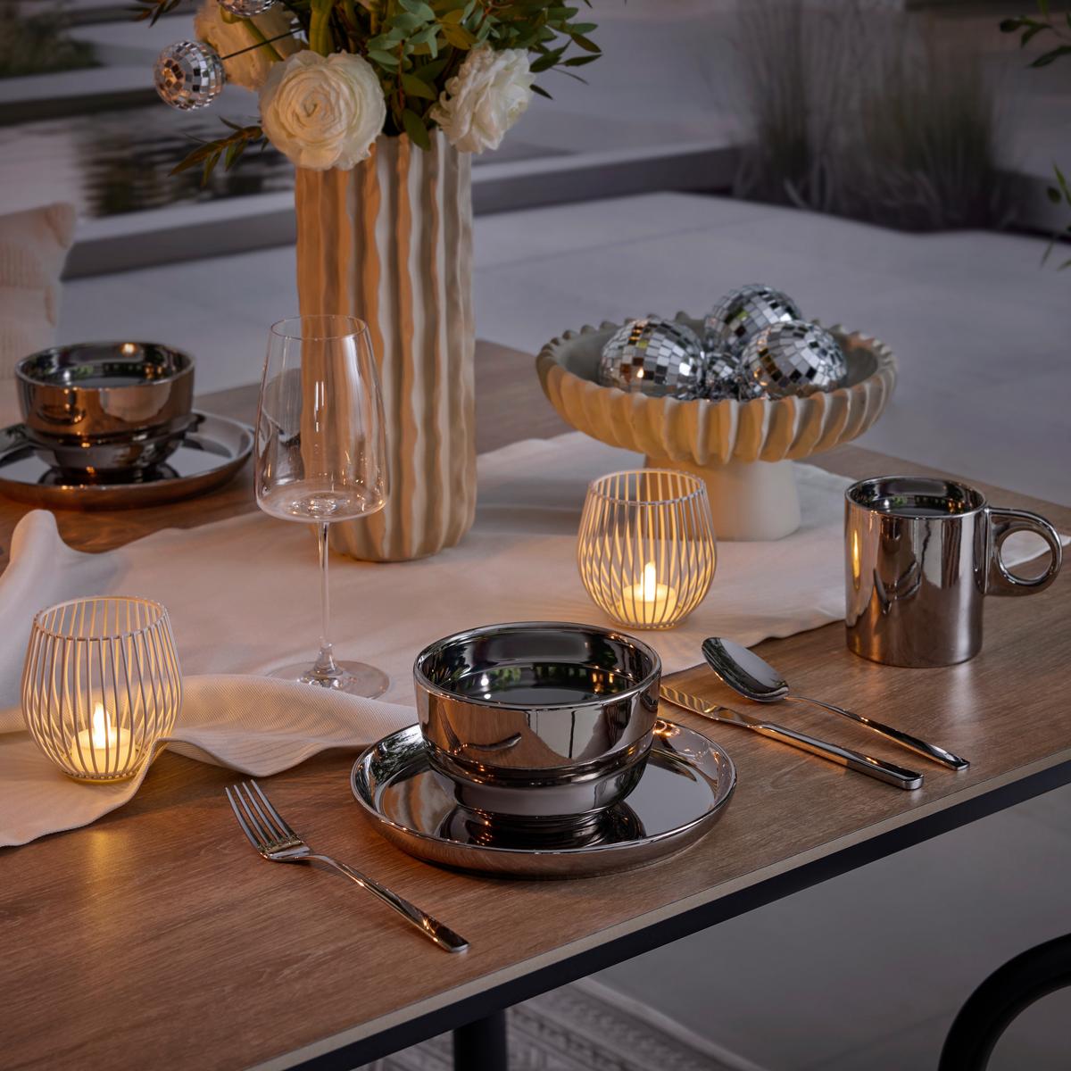 Dezertný tanier SHINY SILVER - strieborná, Modern, keramika (21,5/2,3cm) - Mömax