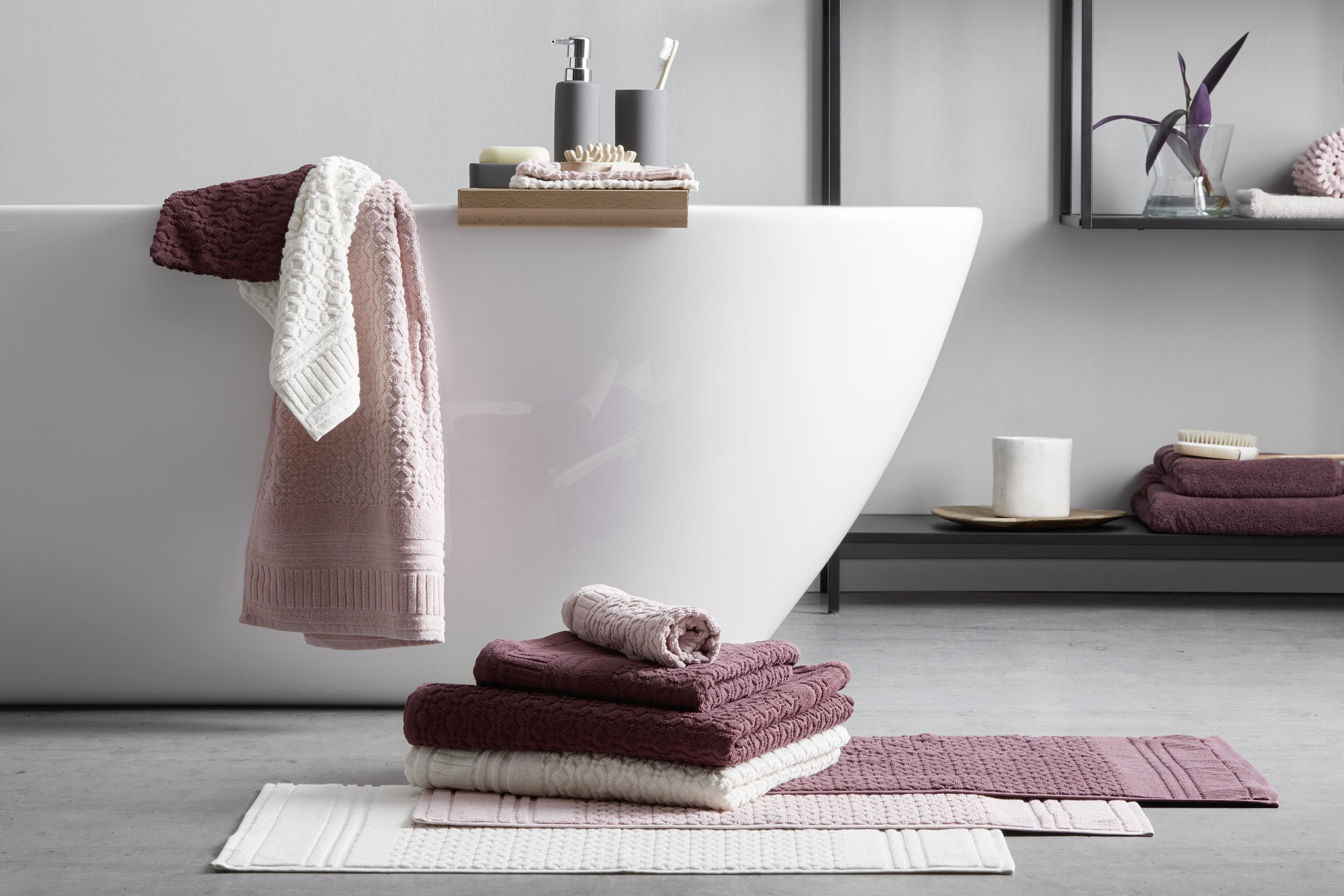 Ručník Carina, 50/100 Cm, Fialová - fialová, Romantický / Rustikální, textil (50/100cm) - Modern Living