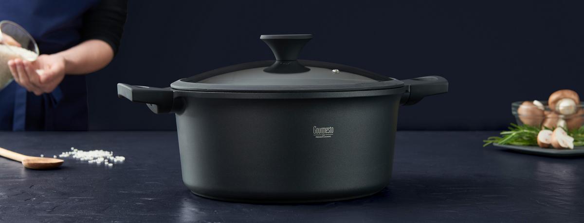 Hrniec Black Line, 6,8l - čierna/číra, Konventionell, kov/plast (28/12,8cm) - Gourmesto
