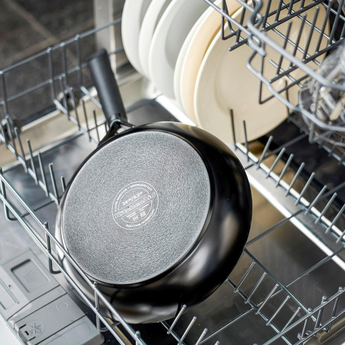 Wok Classic Forged Schwarz D: 28 Cm - Schwarz, Basics, Kunststoff/Metall (28cm) - Kitchenaid