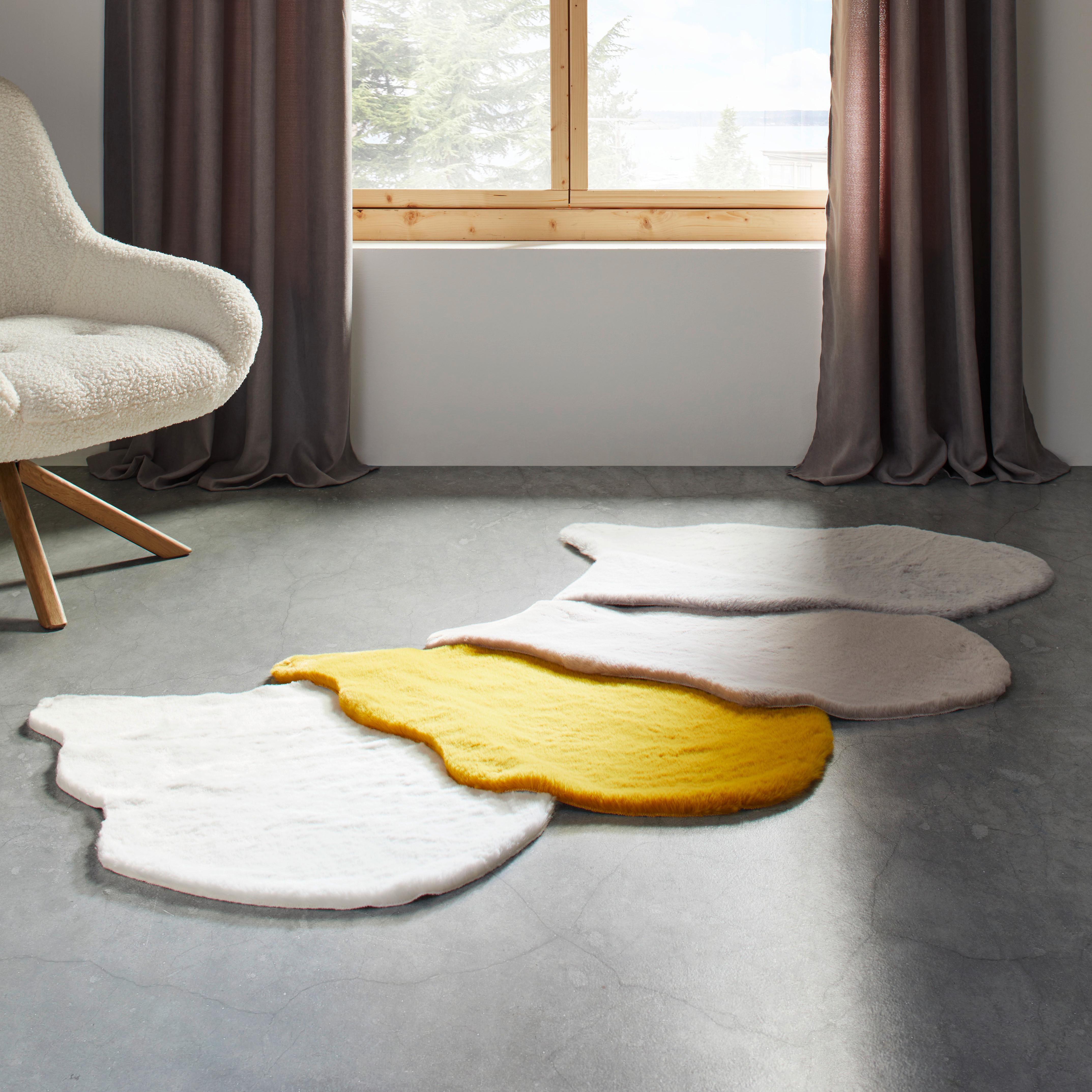 UMĚLÁ KOŽEŠINA SUSI JUB, 90/60 cm - bílá/barvy stříbra, Romantický / Rustikální, textil (90/60cm) - Modern Living