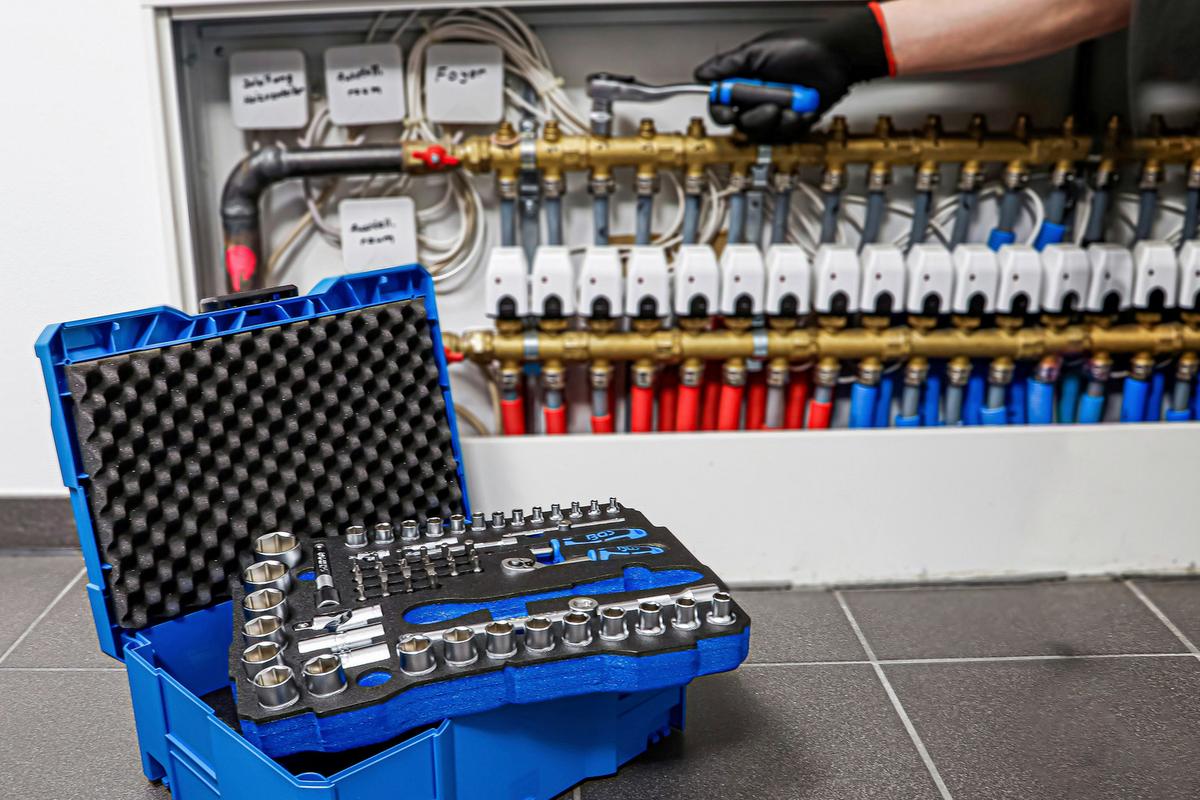 Steckschlüsselsatz Hammer-Zangen-Schraubendreher - Blau, Basics (41,8/30,3/16,6cm)