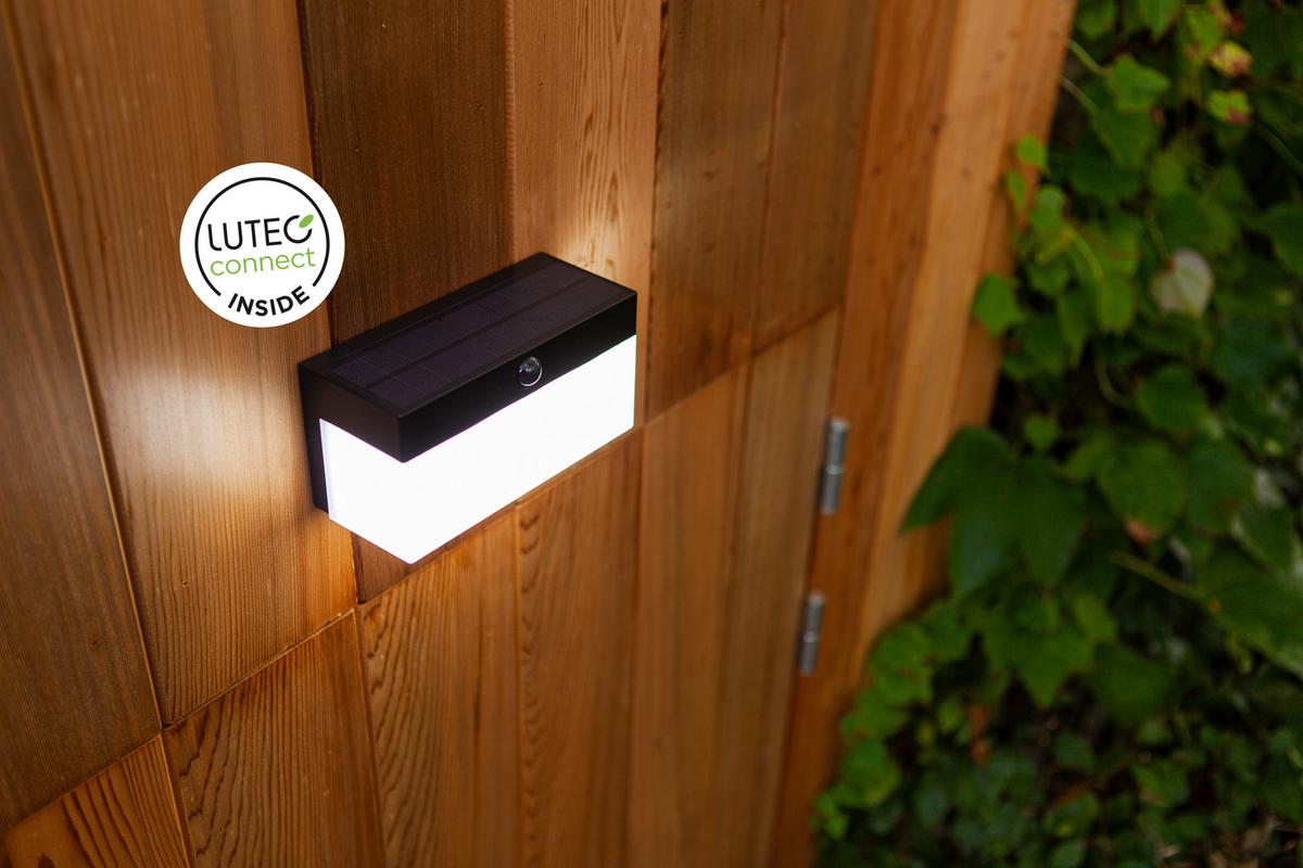 Solarleuchte Fran Weiß L: 18 cm - Schwarz/Weiß, Design, Kunststoff (18/9,1/7,9cm)