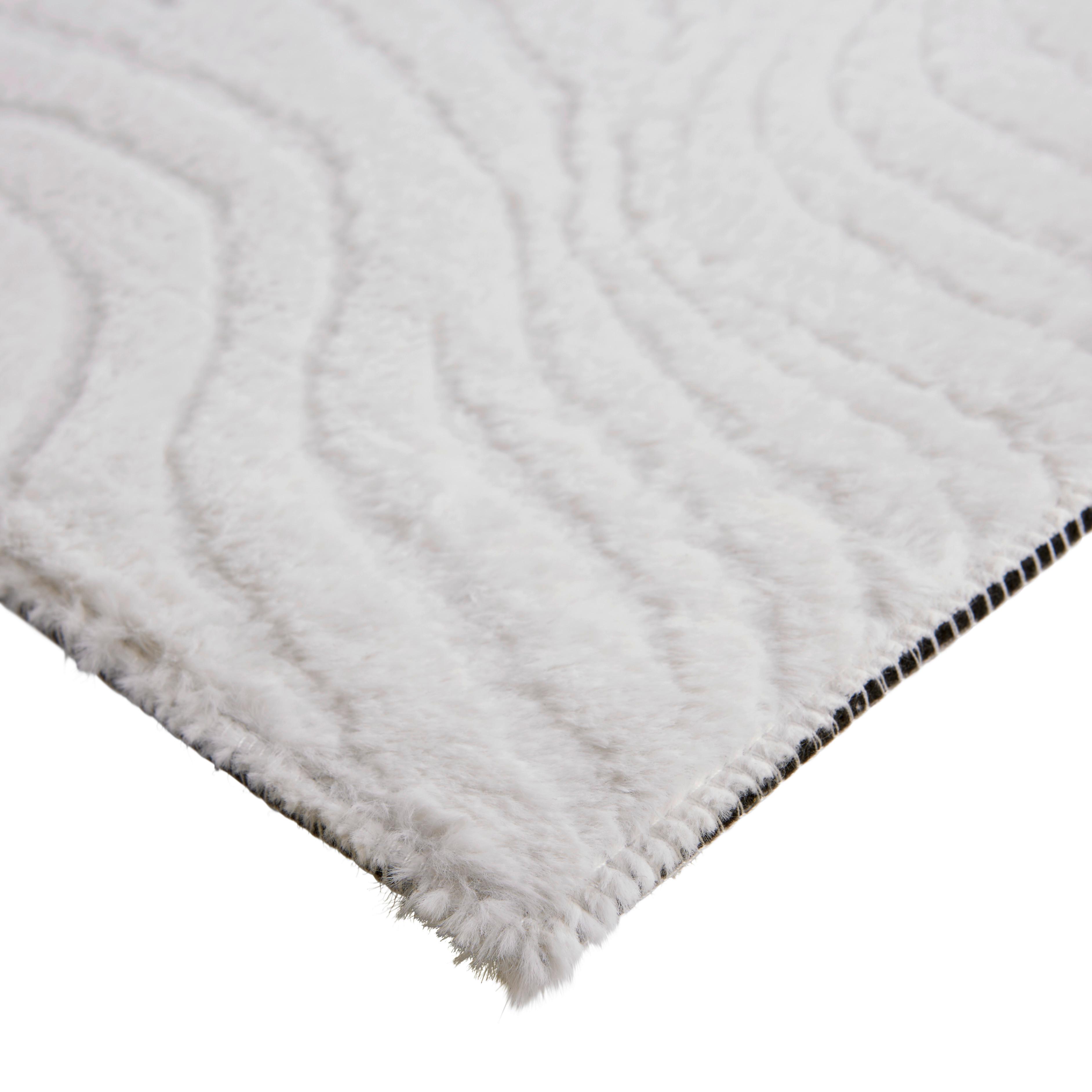 Fellteppich Mimi Weiß 160x220 cm - Weiß, ROMANTIK / LANDHAUS, Textil (160/220cm) - James Wood