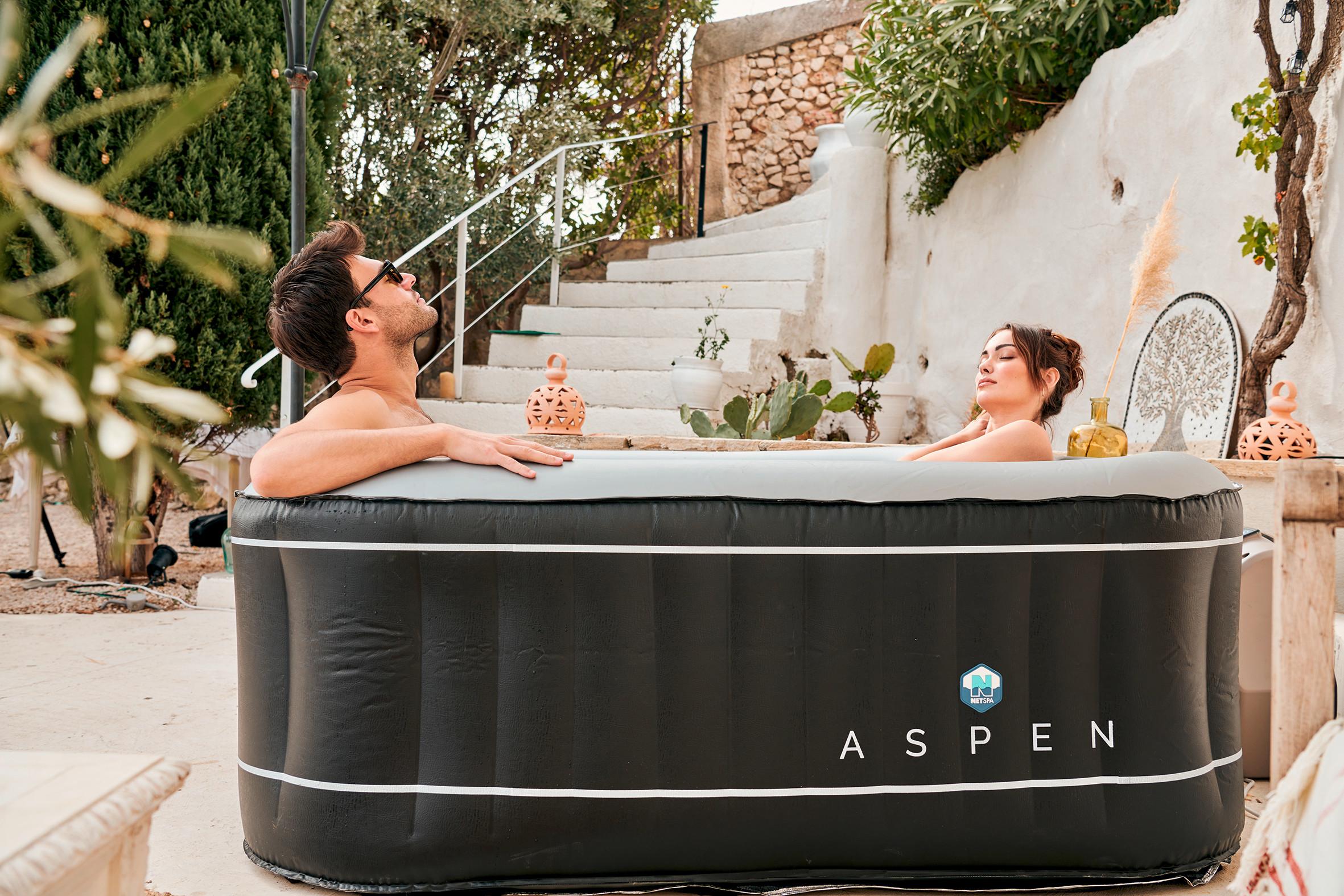 Whirlpool mit 110 Luftdüsen