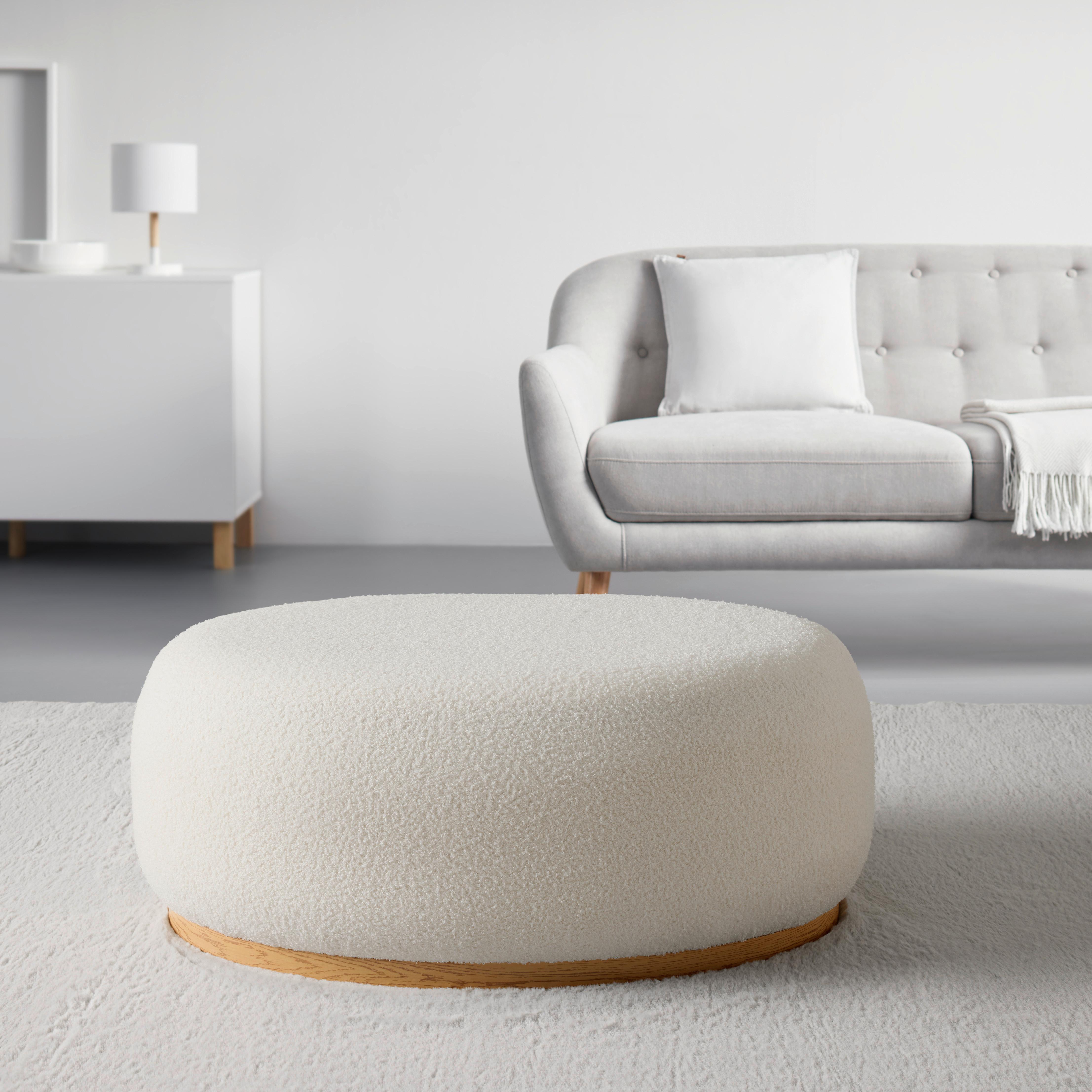 Taburet DARBY, bílá látka TEDDY, max. 120 kg - bílá, Lifestyle, dřevo/textil (88/35/54cm) - Mömax