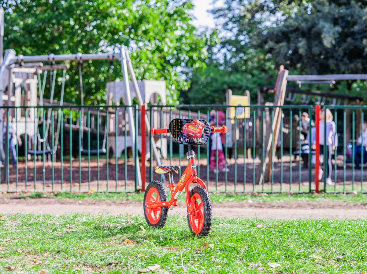 Laufrad Huffy Cars 12in Balance Bike - Rot, Basics, Metall (44/64/86.5cm)